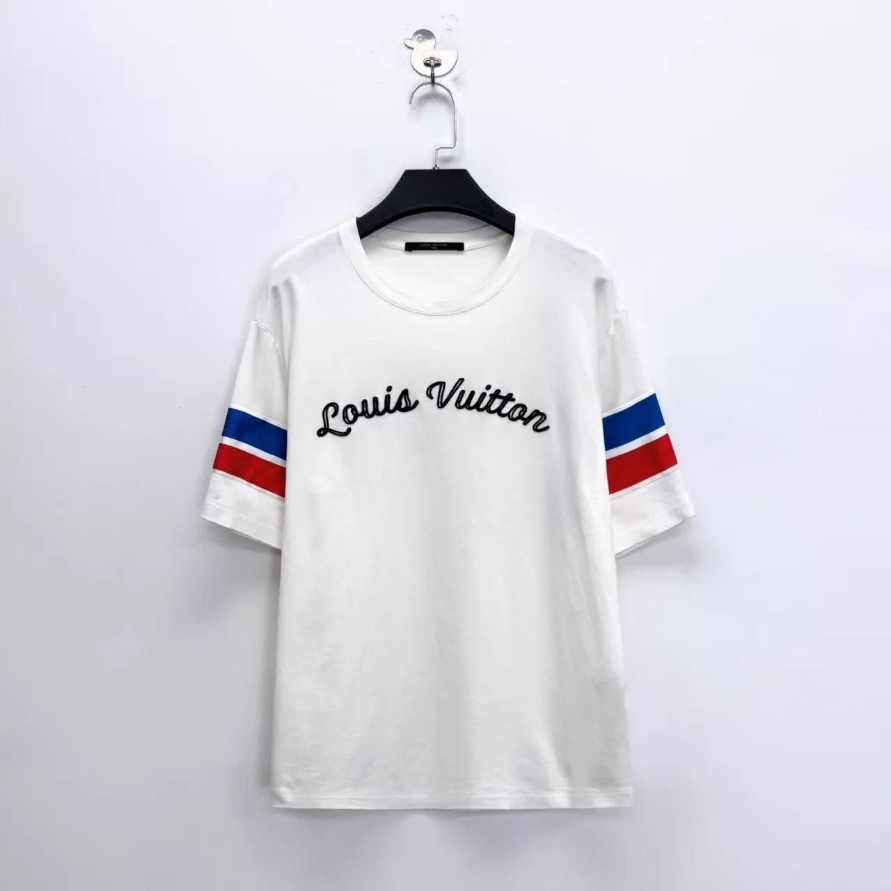 Louis Vuitton White Short Sleeve Shirt with Embroidered Design Size US M / EU 48-50 / 2 - 1 Thumbnail