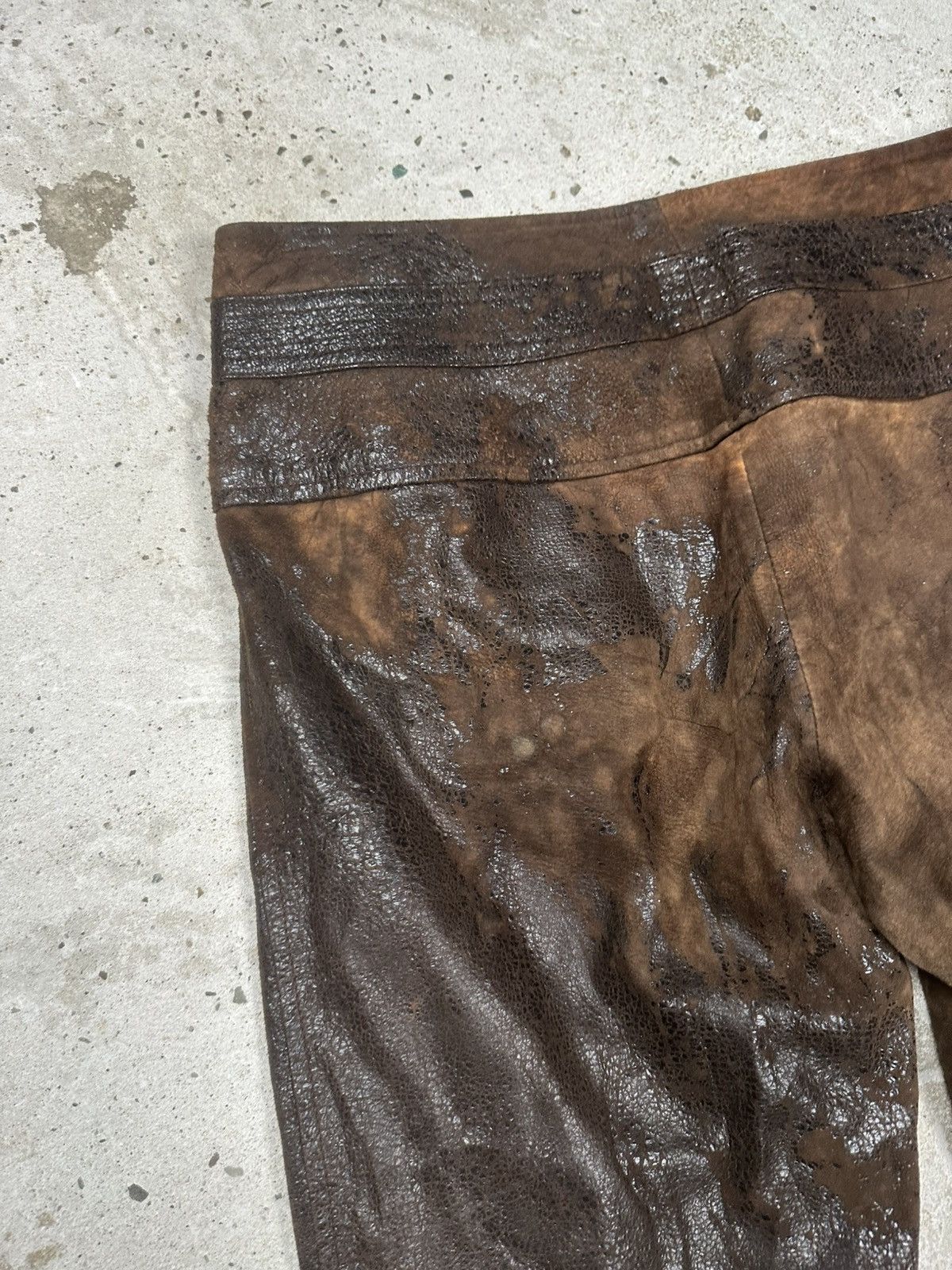 Roberto Cavalli AW2000 Roberto Cavalli Brown Leather Eroded Burnt Pants Size US 30 / EU 46 - 23 Thumbnail