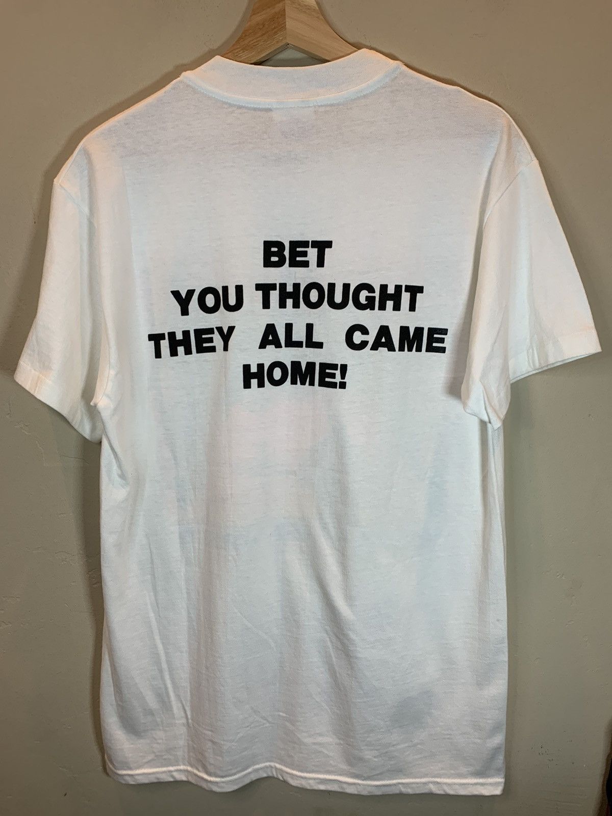 Vintage *RARE* Vintage 1990 God Has Not Forsaken POW Vietnam T-Shirt Size US M / EU 48-50 / 2 - 2 Thumbnail