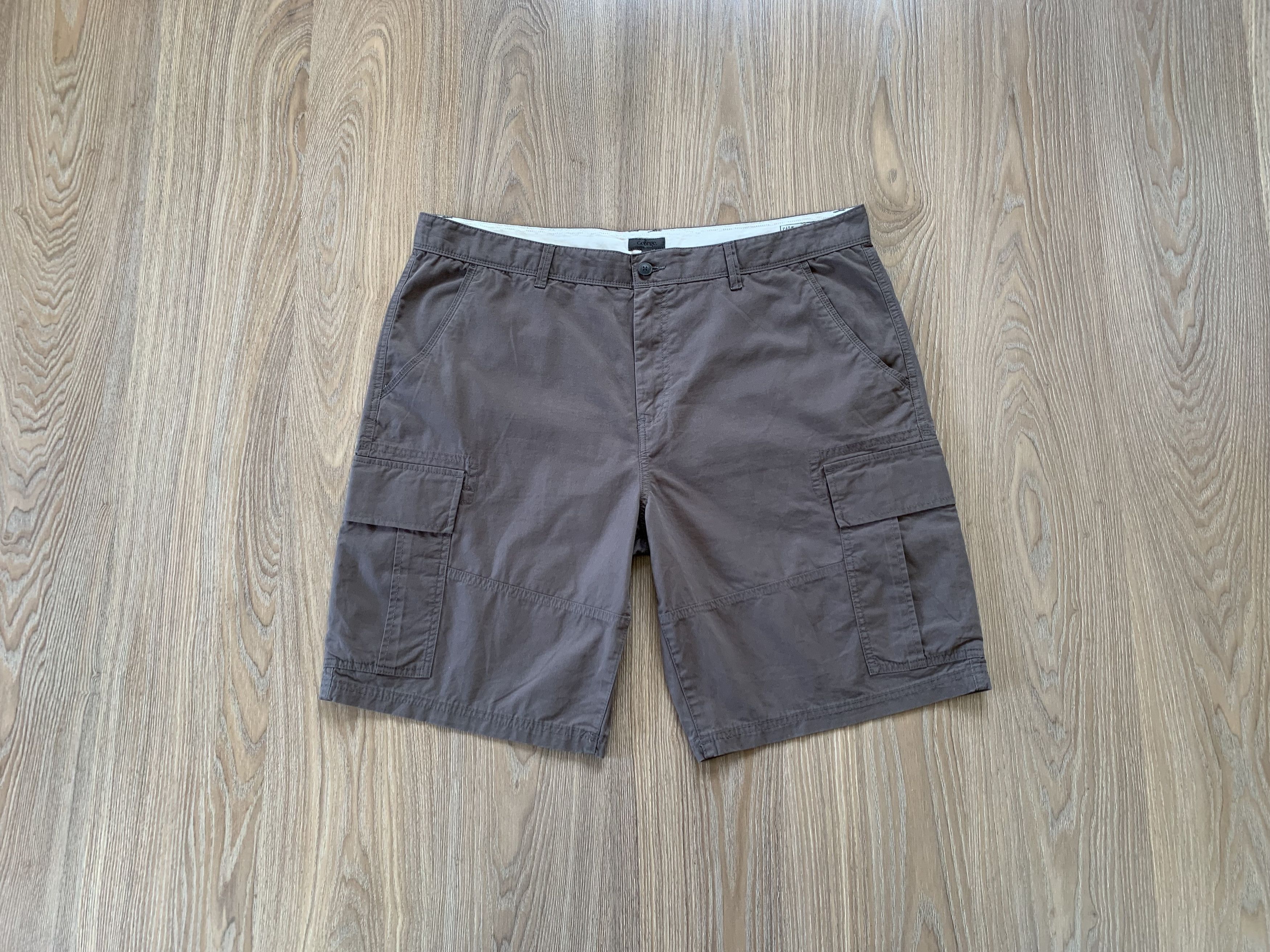 George George Cotton Grey Cargo Shorts Size US 42 / EU 58 - 1 Thumbnail