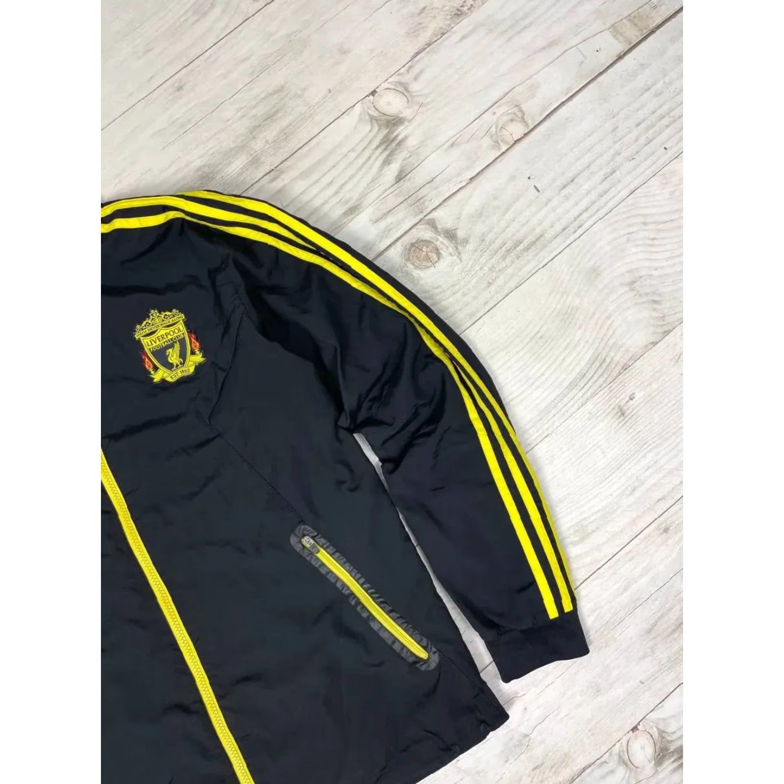 Adidas VINTAGE adidas Liverpool Tracksuit Jacket Pants Men Size M Black Size 40R - 3 Thumbnail