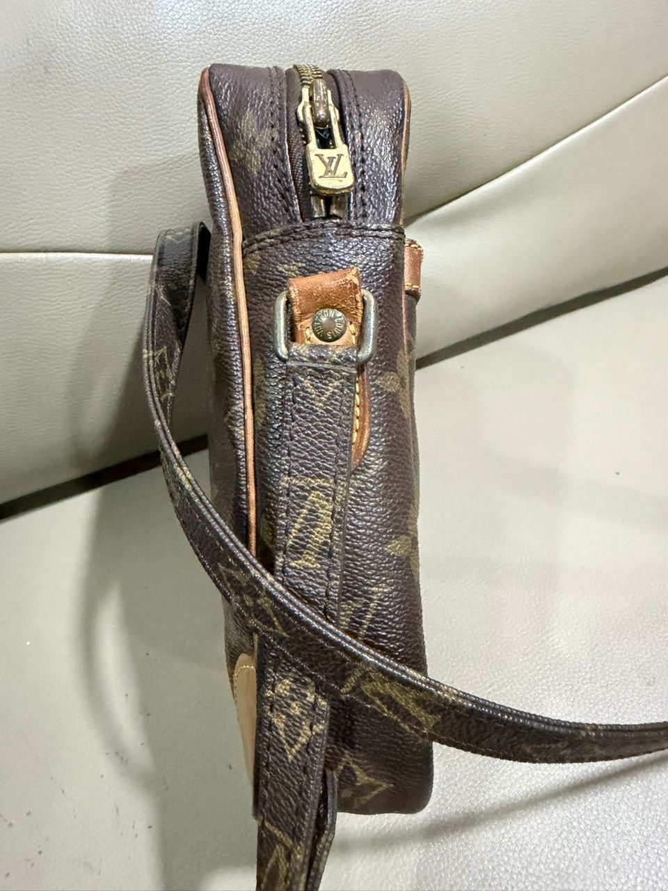 Louis Vuitton Authentic LOUIS VUITTON danube Shoulder bag Size ONE SIZE - 5 Thumbnail
