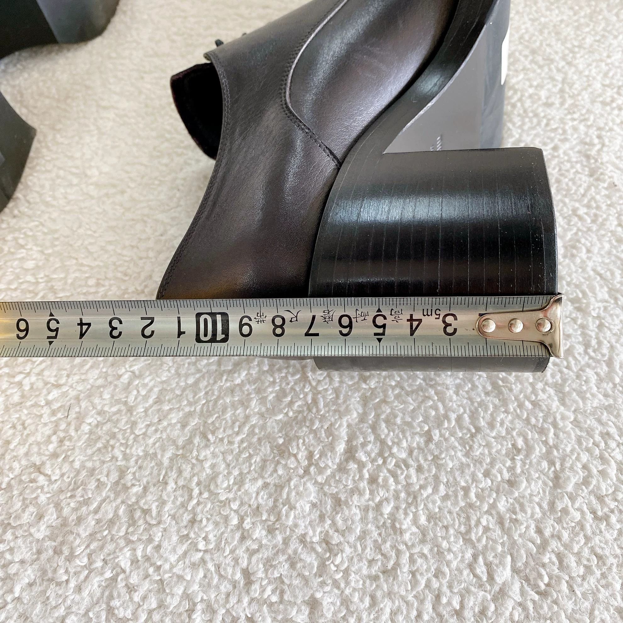 Miu Miu MIU MIU Black Block Heel Leather Pumps 37 4676 Size US 6.5 / IT 36.5 - 9 Thumbnail