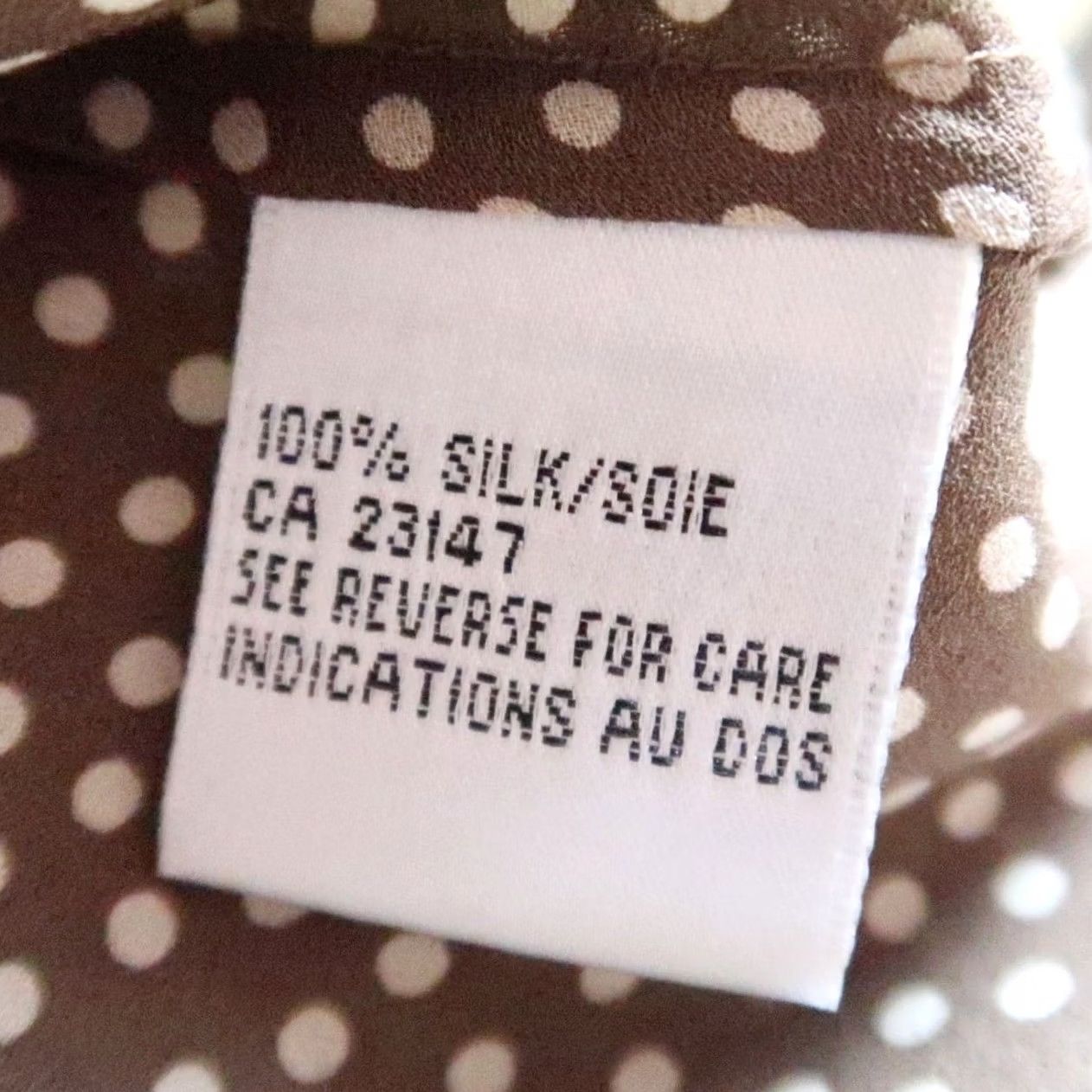 Talbots VINTAGE Talbots Brown and Cream Polka Dot Button Down Blouse Top 4 Silk Long Sleeve Women Size S / US 4 / IT 40 - 6 Thumbnail
