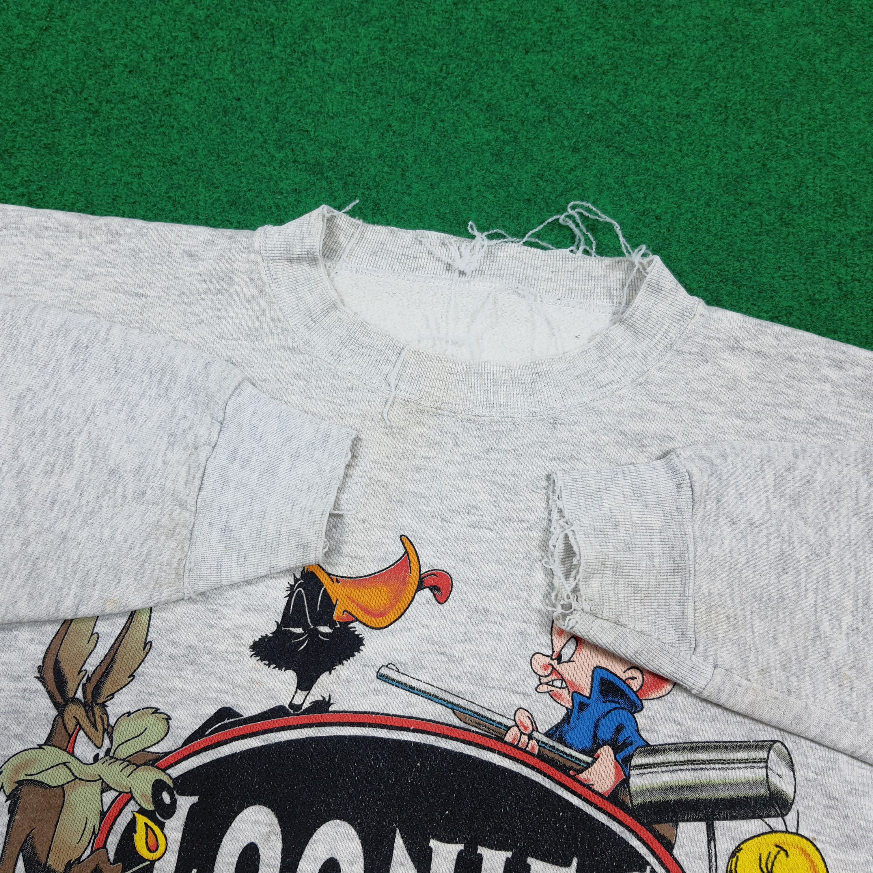 Warner Bros Vintage 90s Looney Tunes Blunt Humour Sweatshirt C298N6 Size US L / EU 52-54 / 3 - 5 Thumbnail