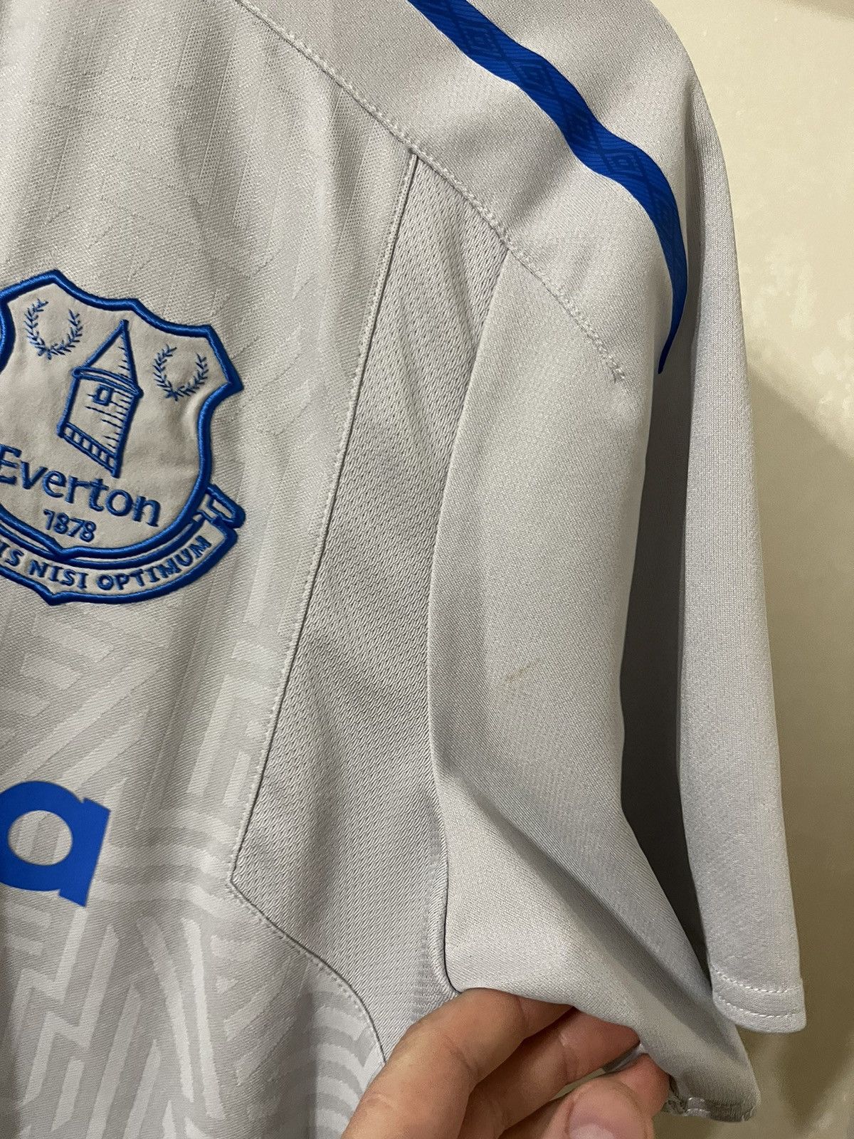 Umbro Umbro Everton 17/18 Away Jersey Size US L / EU 52-54 / 3 - 5 Thumbnail