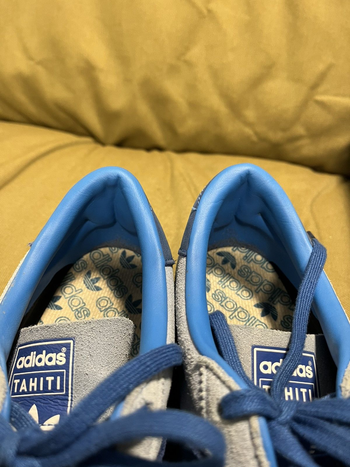 Adidas Adidas Tahiti 2015 rare Size US 10.5 / EU 43-44 - 8 Thumbnail
