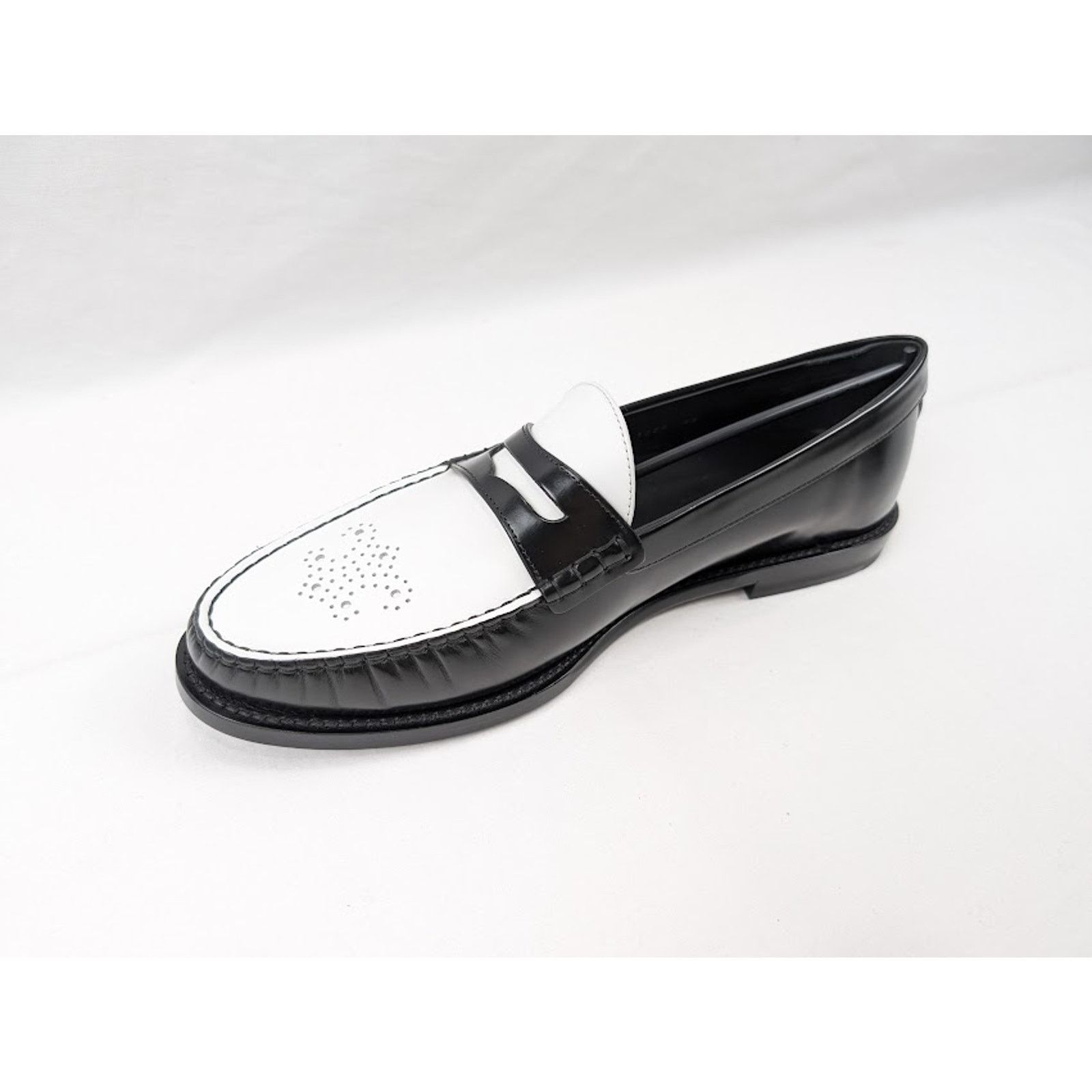 Celine o1rshd1 Loafers 15 in Black/Optic White Size US 11 / EU 44 - 8 Thumbnail