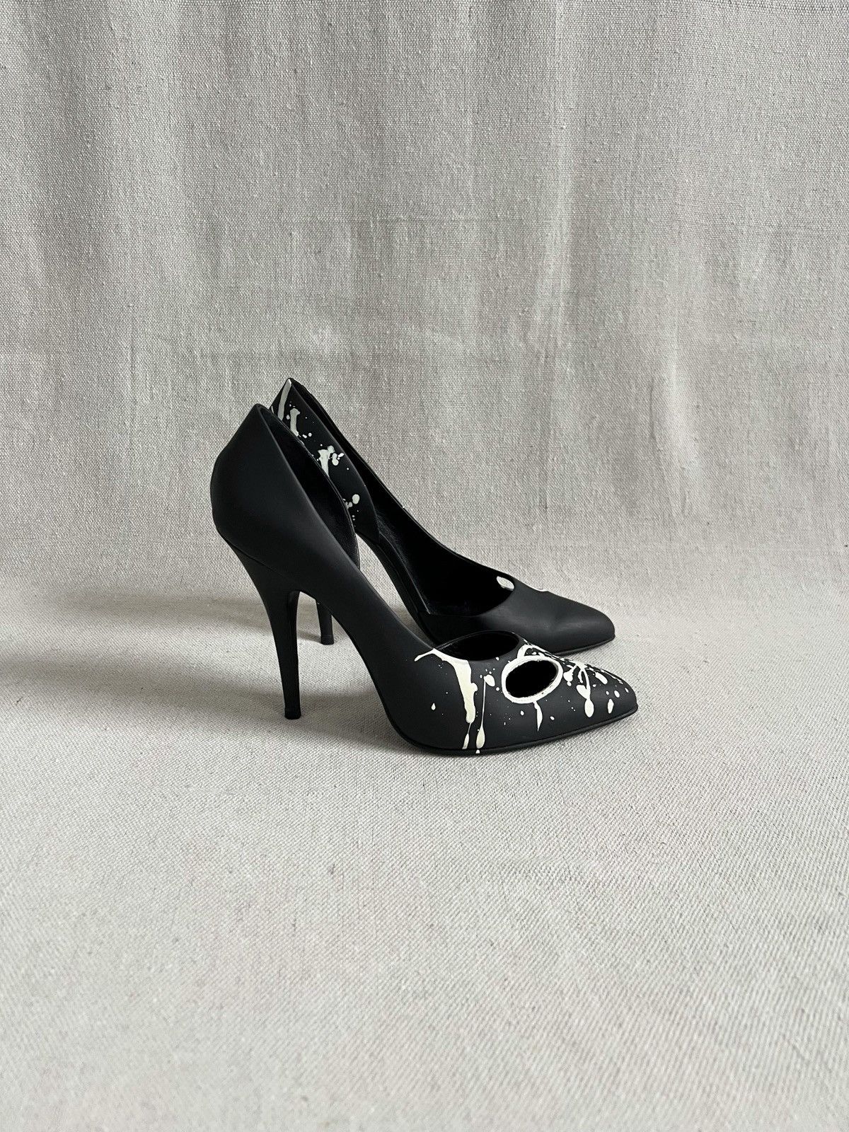 Givenchy Vintage Givenchy Cut-Out Painted Stilettos Size US 9 / IT 39 - 3 Thumbnail