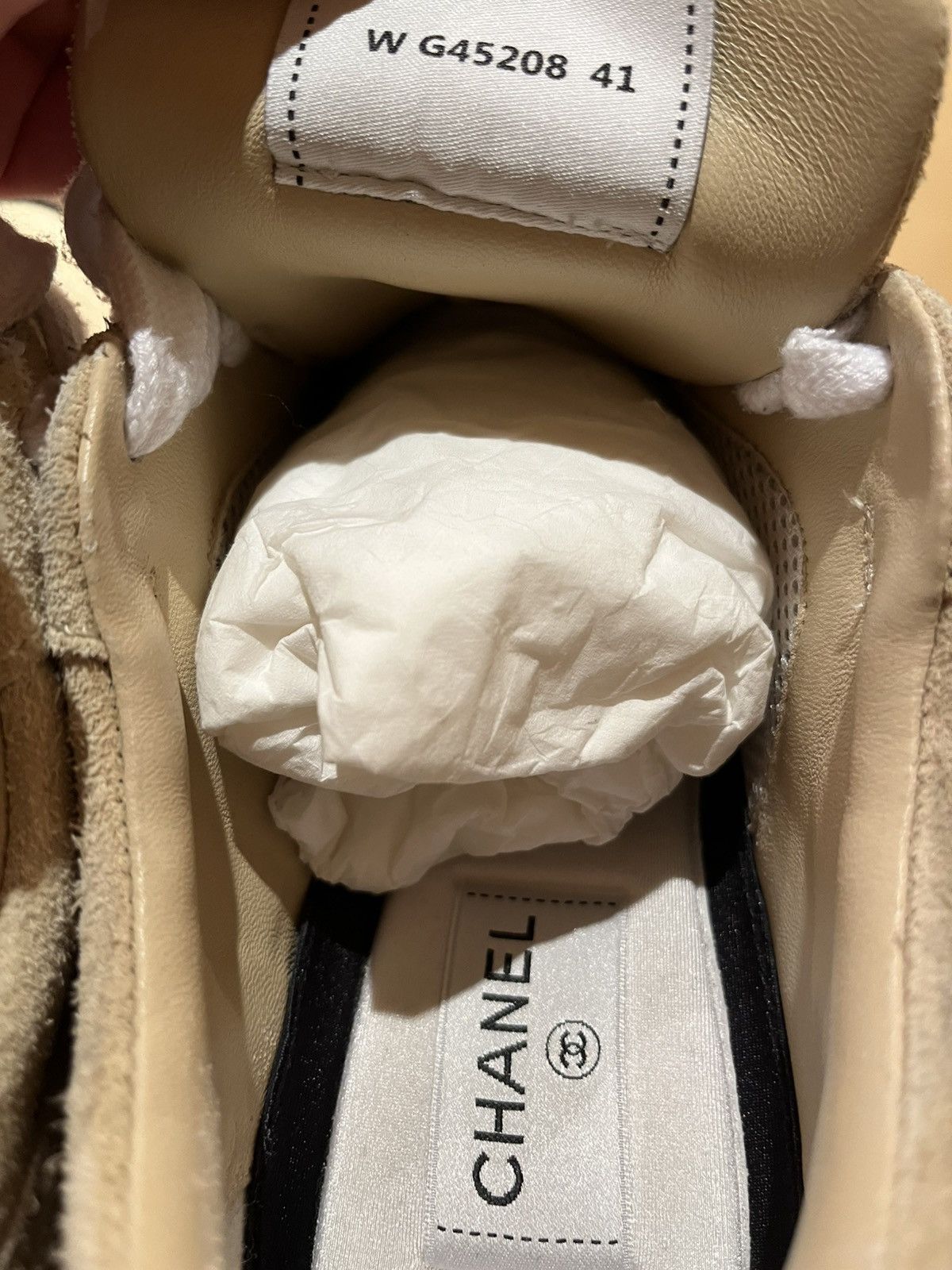 Chanel CC Chanel Suede Sneaker Runner Beige/White Rare Size US 8 / EU 41 - 12 Thumbnail