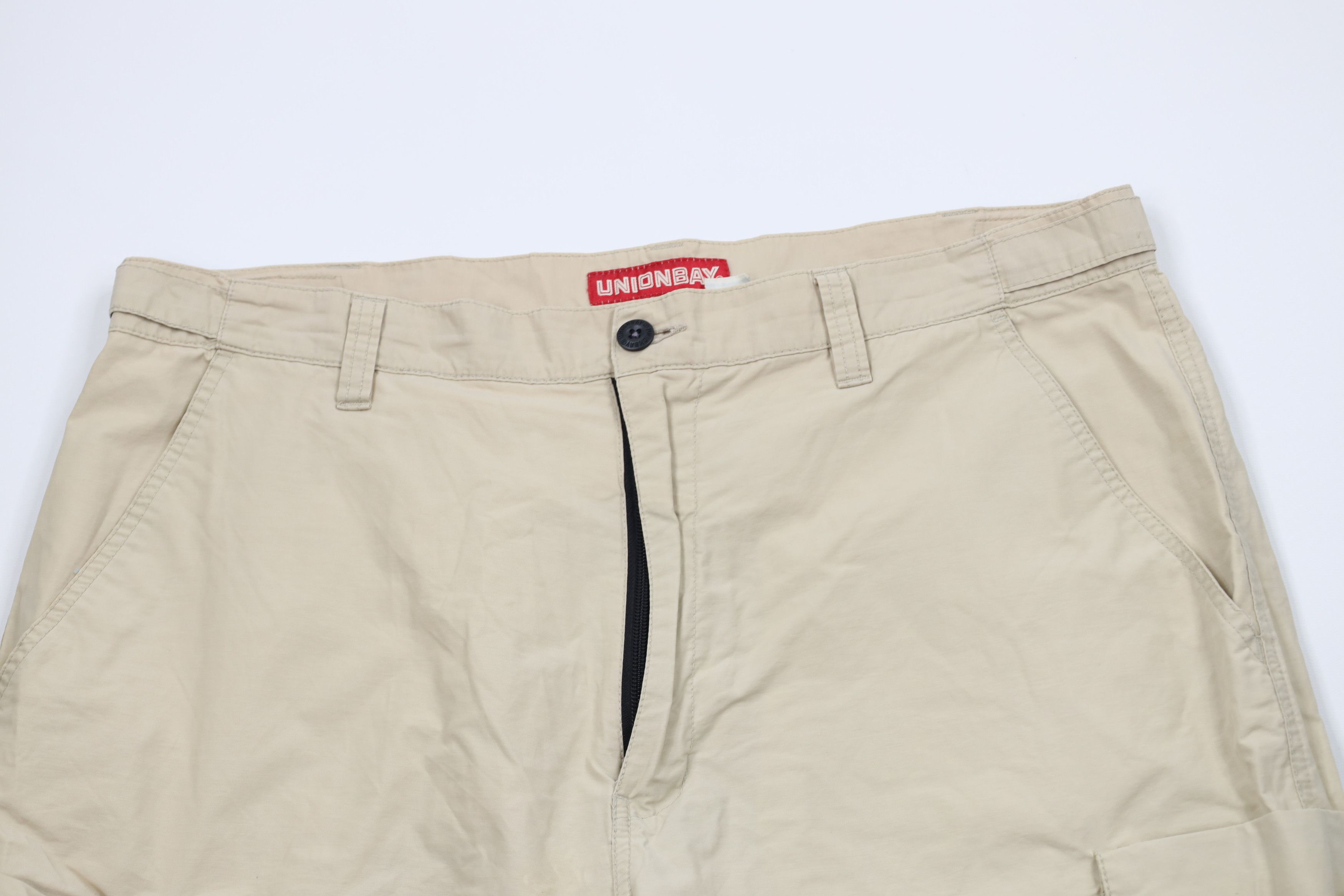 Vintage Vintage 90s Unionbay Streetwear Baggy Cargo Shorts Beige Size US 38 / EU 54 - 2 Thumbnail