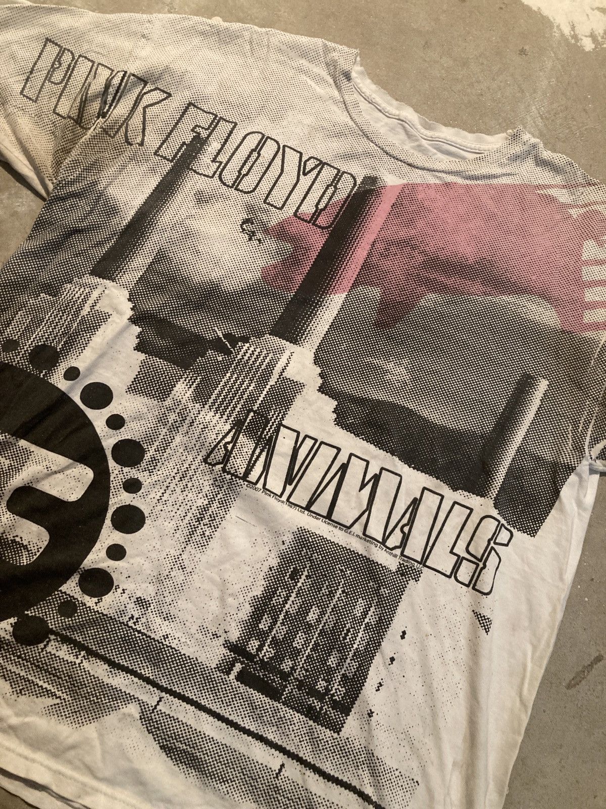 Band Tees × Vintage VTG PINK FLOYD ANIMALS AOP 2007 distressed Size US XL / EU 56 / 4 - 7 Thumbnail