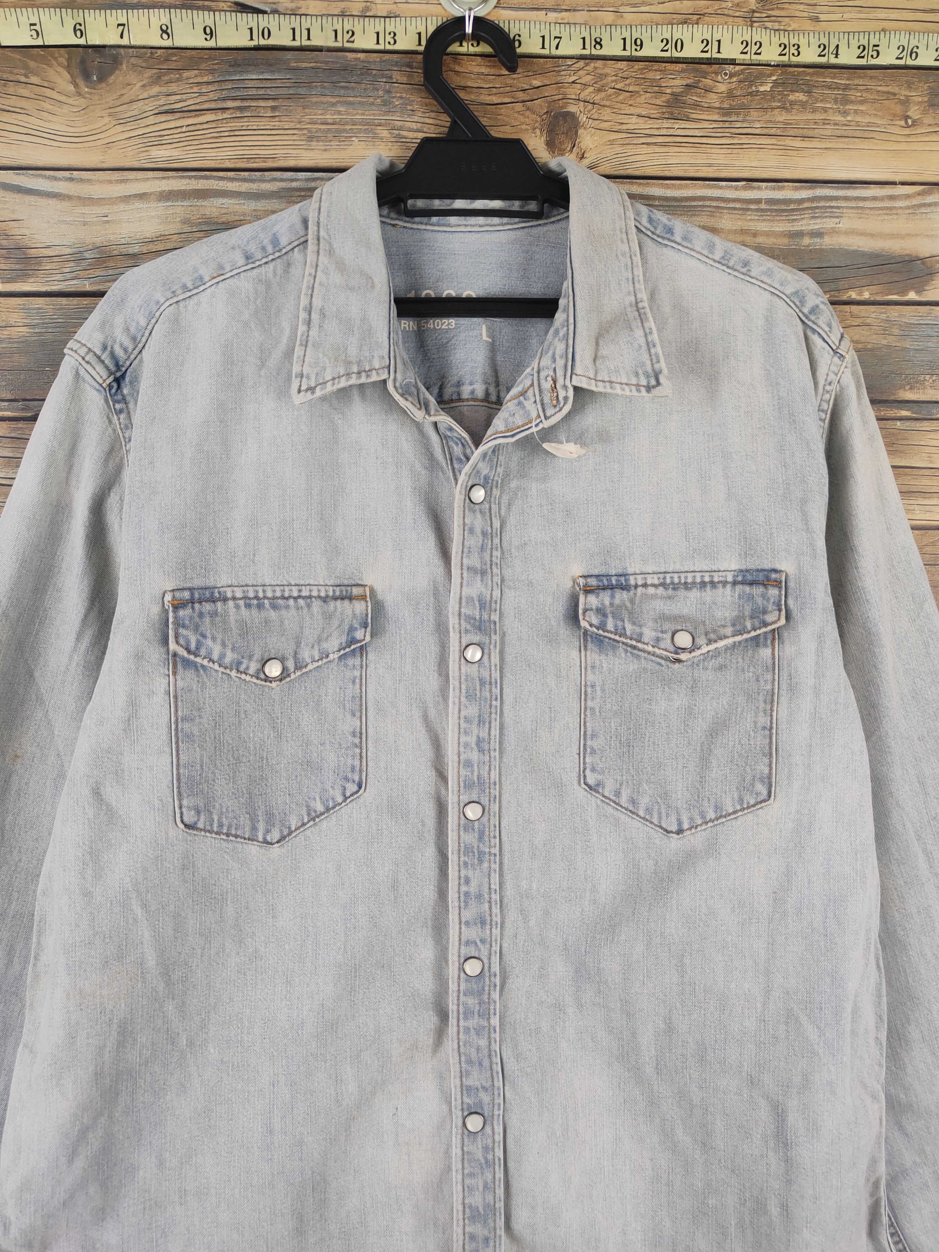 Gap DL Light Blue Denim Button Ups #531 Size US L / EU 52-54 / 3 - 2 Thumbnail
