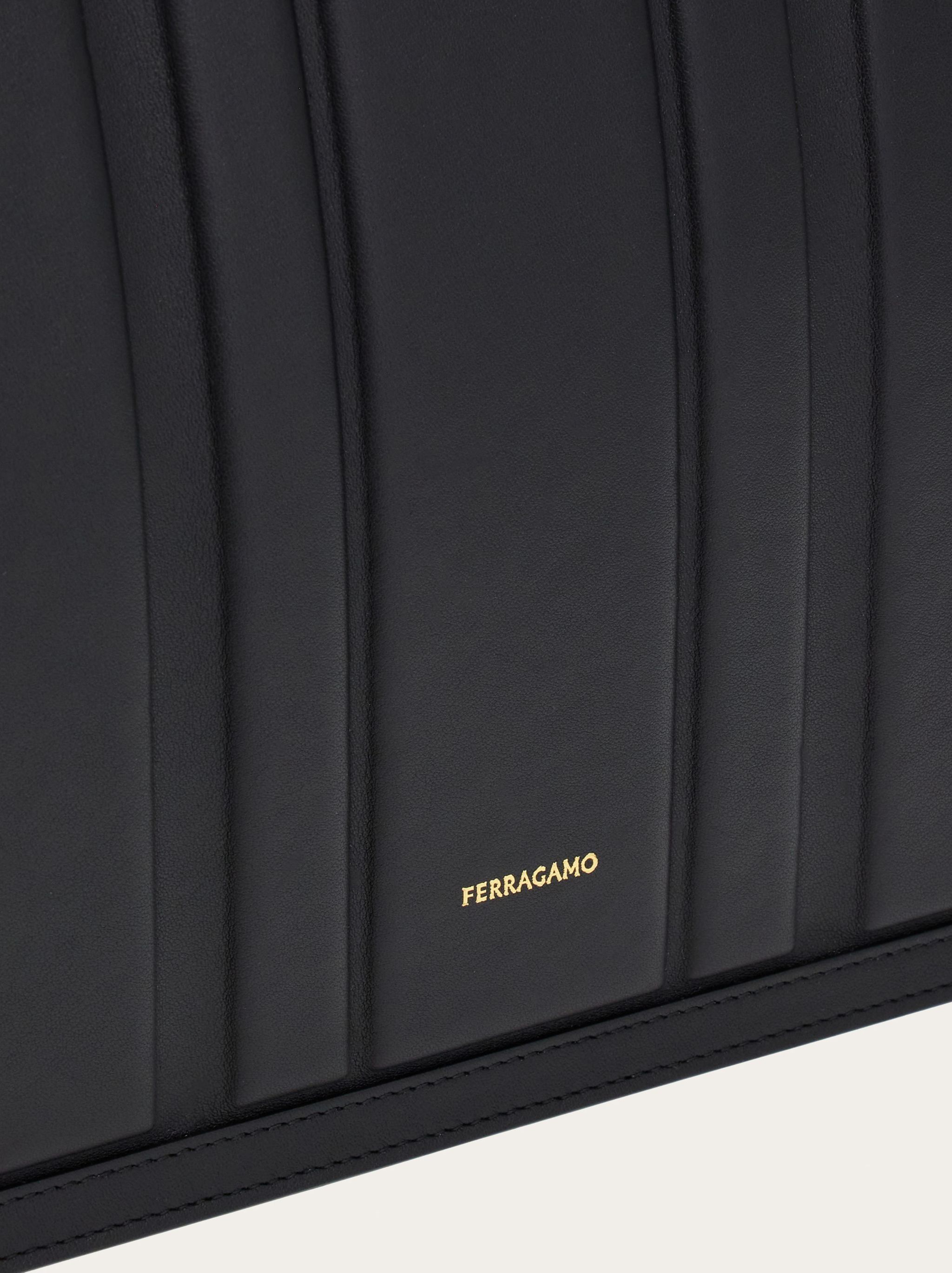 Salvatore Ferragamo o1s1rm0924 Size: OS / Panelled Leather Tote Bag in Black Size ONE SIZE - 7 Thumbnail