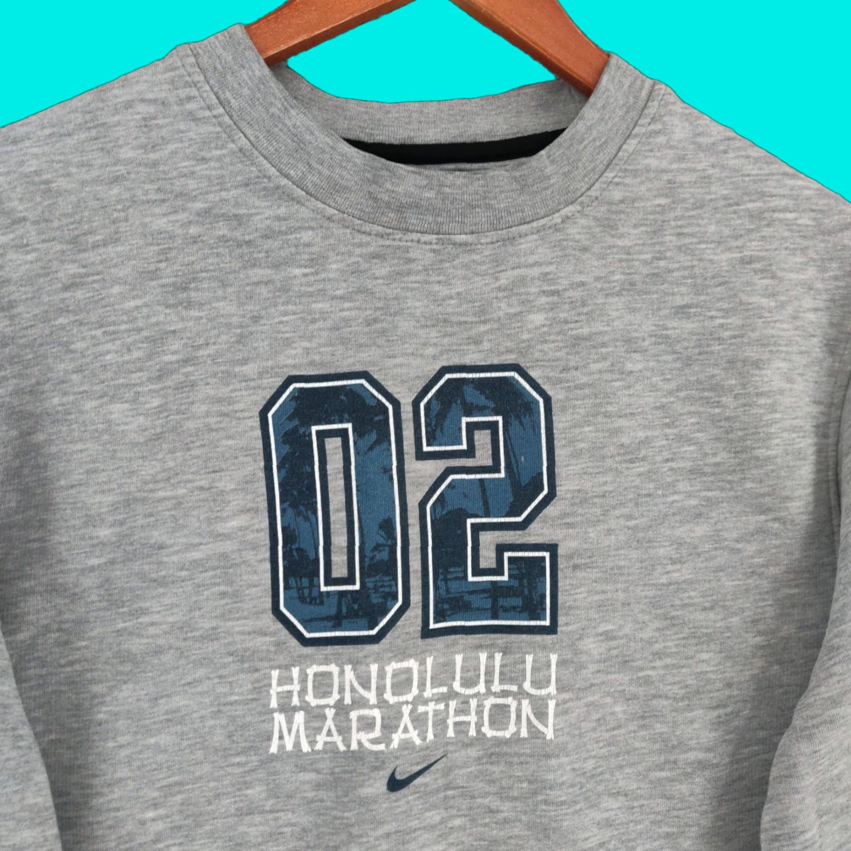 Nike VINTAGE Nike Sweatshirt Mens Small Gray Crewneck Honolulu Marathon 2002 Y2K 90s Grunge Sports USA Nike Sportswear Size US S / EU 44-46 / 1 - 1 Thumbnail