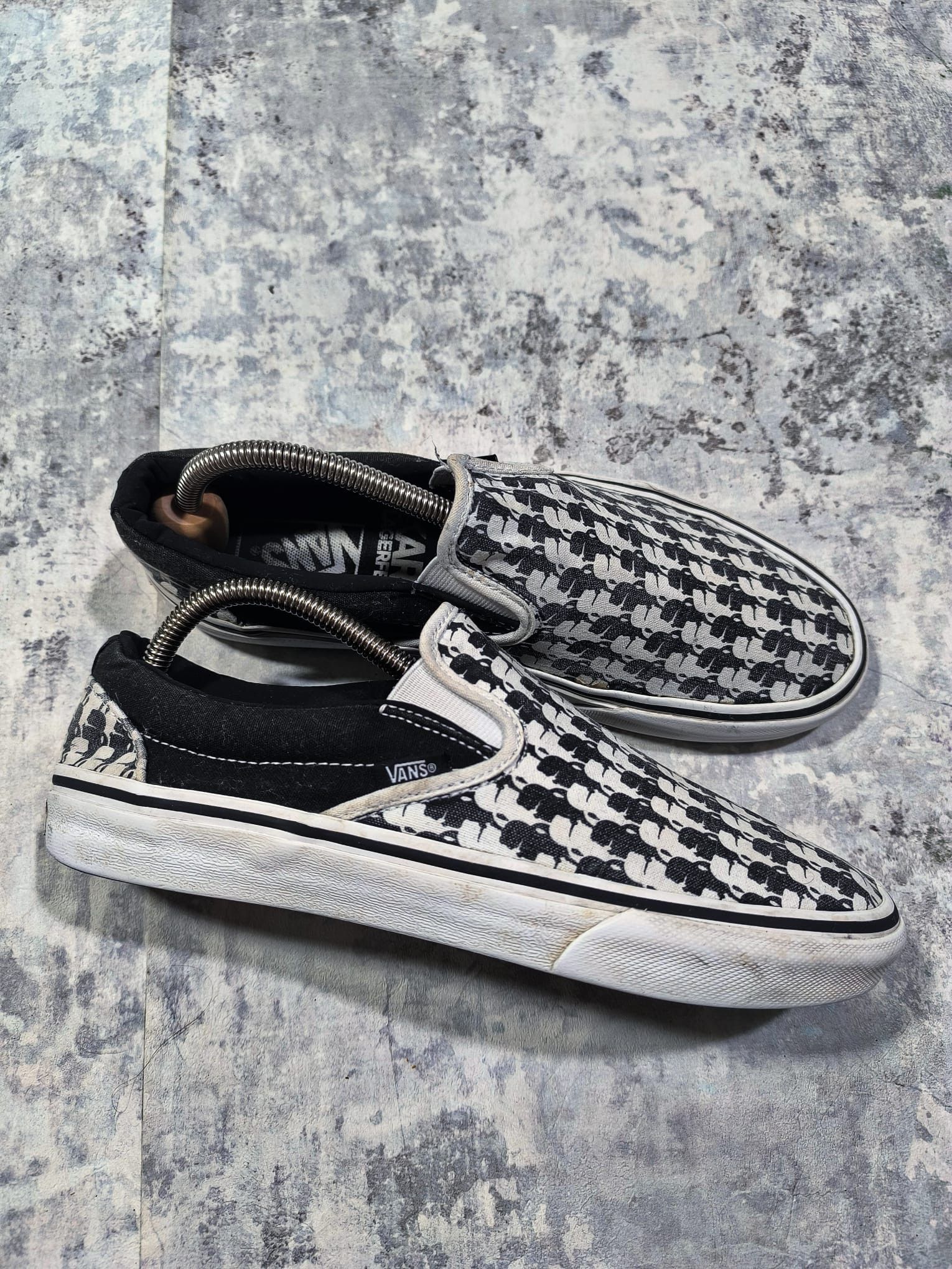 Vans checkered vans x karl lagerfeld sneakers 2017 Size US 7.5 / EU 40-41 - 2 Thumbnail