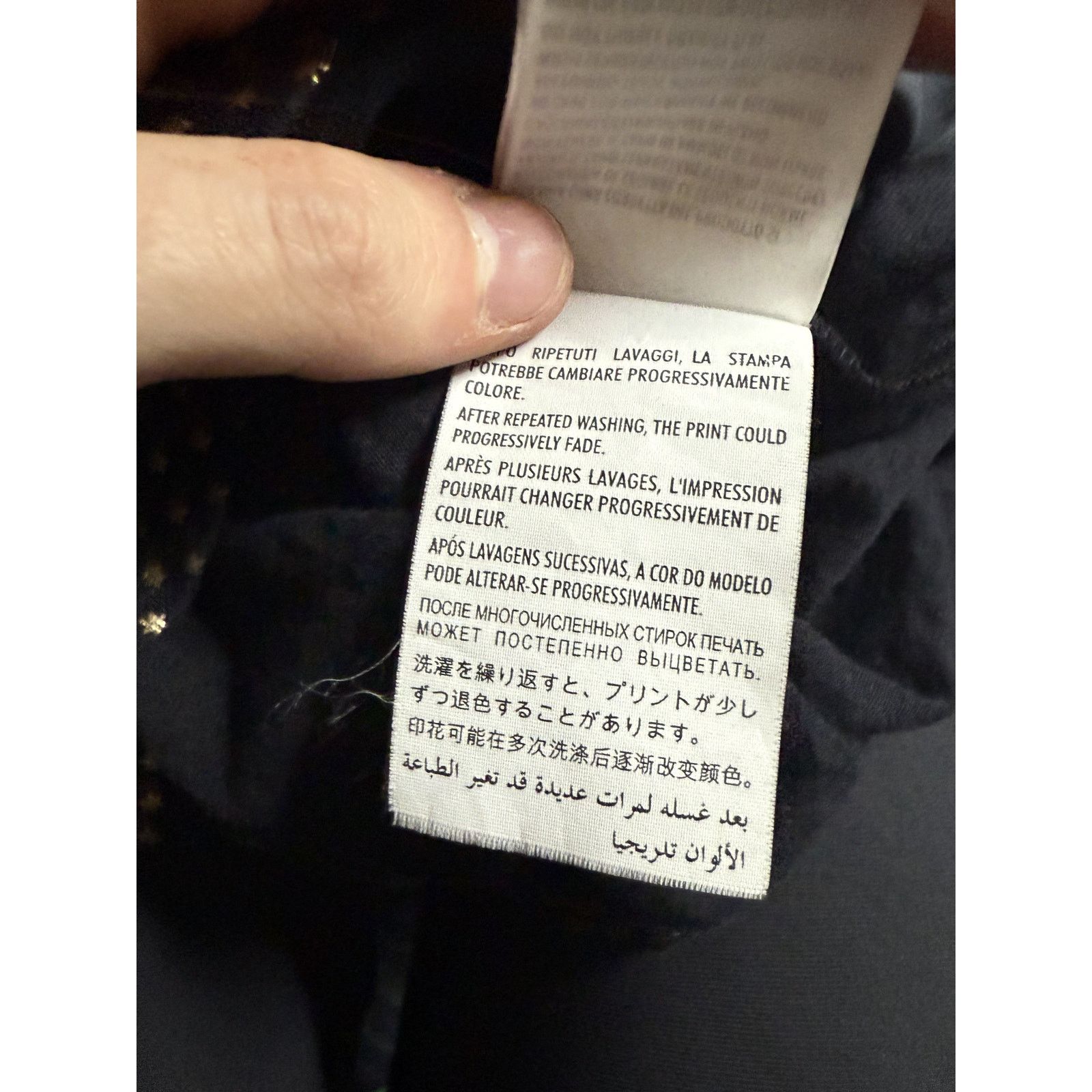 Gucci Gucci Tee Black Gold Stars GUCCY Used Small Size US S / EU 44-46 / 1 - 7 Thumbnail