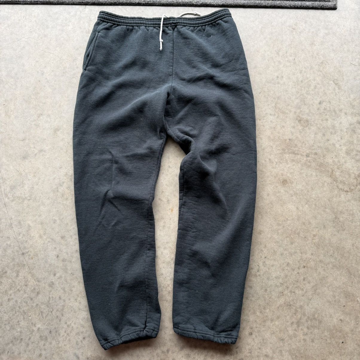 Russell Athletic Vintage 1990’s Russell Athletic Sweatpants Size US 34 / EU 50 - 1 Thumbnail