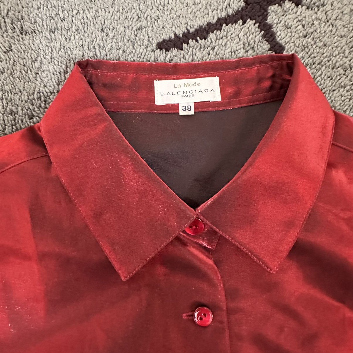Balenciaga Archive Balenciaga La Mode Iridescent Red Shirt Vintage Size S / US 4 / IT 40 - 3 Thumbnail