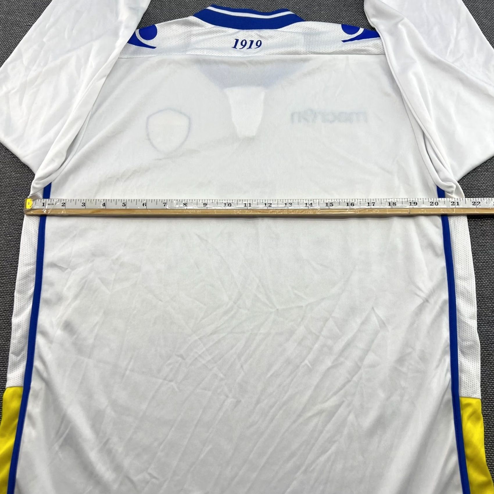 Macron Leeds United 2012 2013 Home Mens Football Jersey XL Macron Long Sleeve White Jersey Mens XL White Football Macron Long Sleeve Vintage Size US XL / EU 56 / 4 - 6 Thumbnail