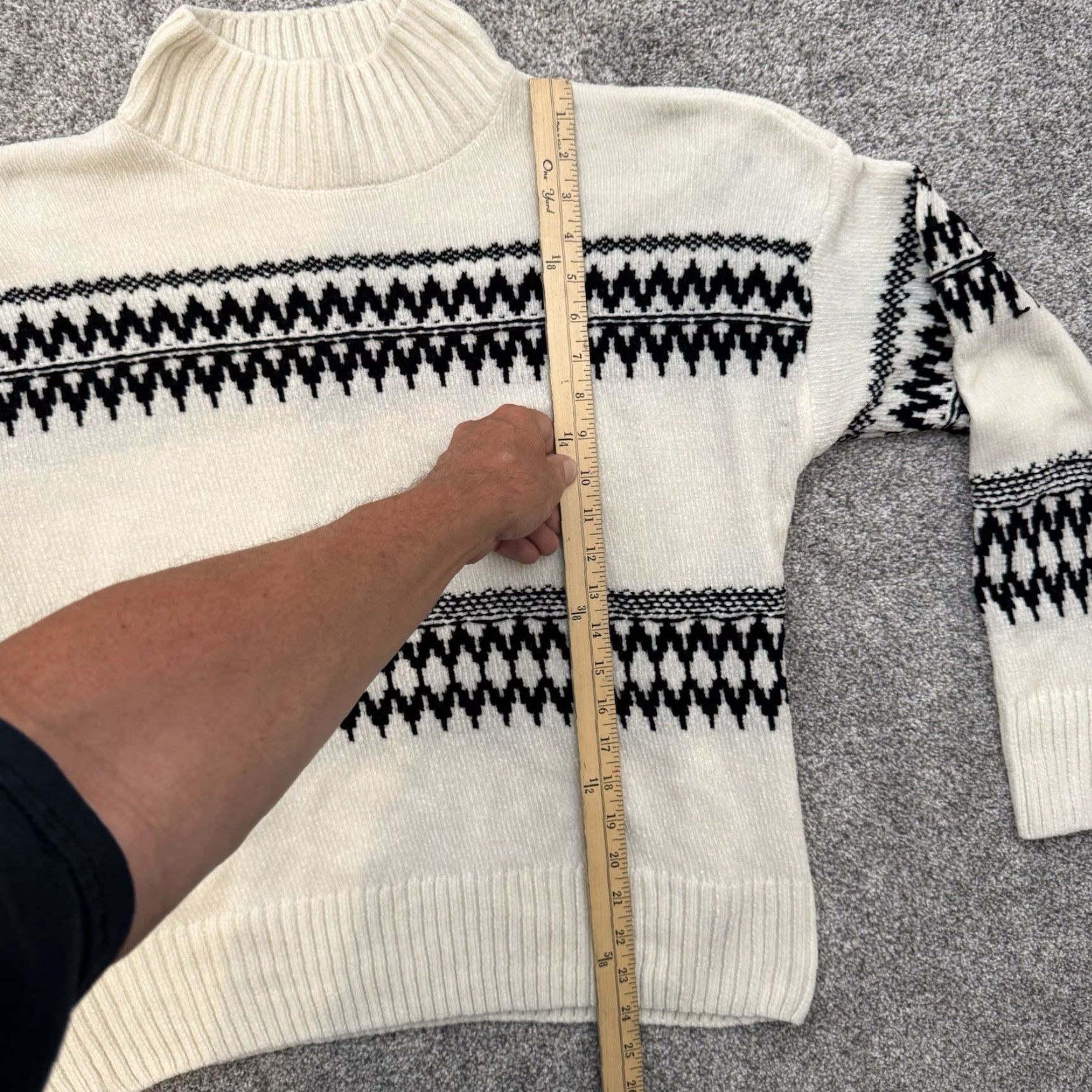 Christian Siriano Christian Siriano Chenille Sweater L Fair Isle Nordic Winter Mock Neck White Women Pullover Christmas Holiday Preppy Ski Mens? Size L / US 10 / IT 46 - 2 Thumbnail