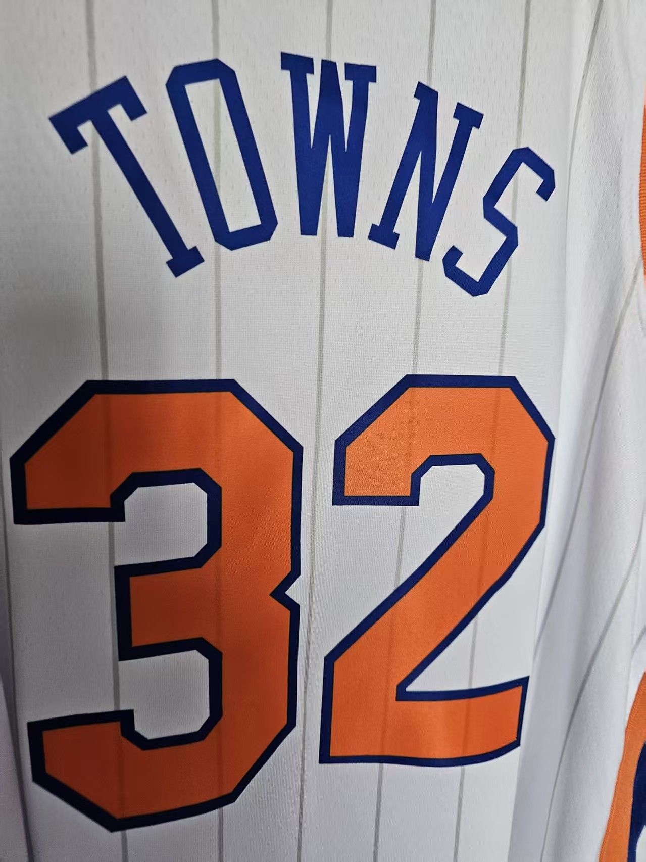 NBA New York Knicks 32 Karl-Anthony Towns Jersey Small Size US S / EU 44-46 / 1 - 4 Thumbnail
