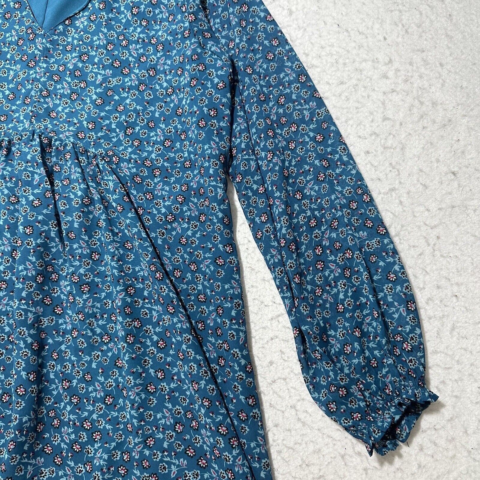 Other Time & Tru Medium Blue Colorful Floral V-Neck A-Line Dress Size M / US 6-8 / IT 42-44 - 4 Thumbnail