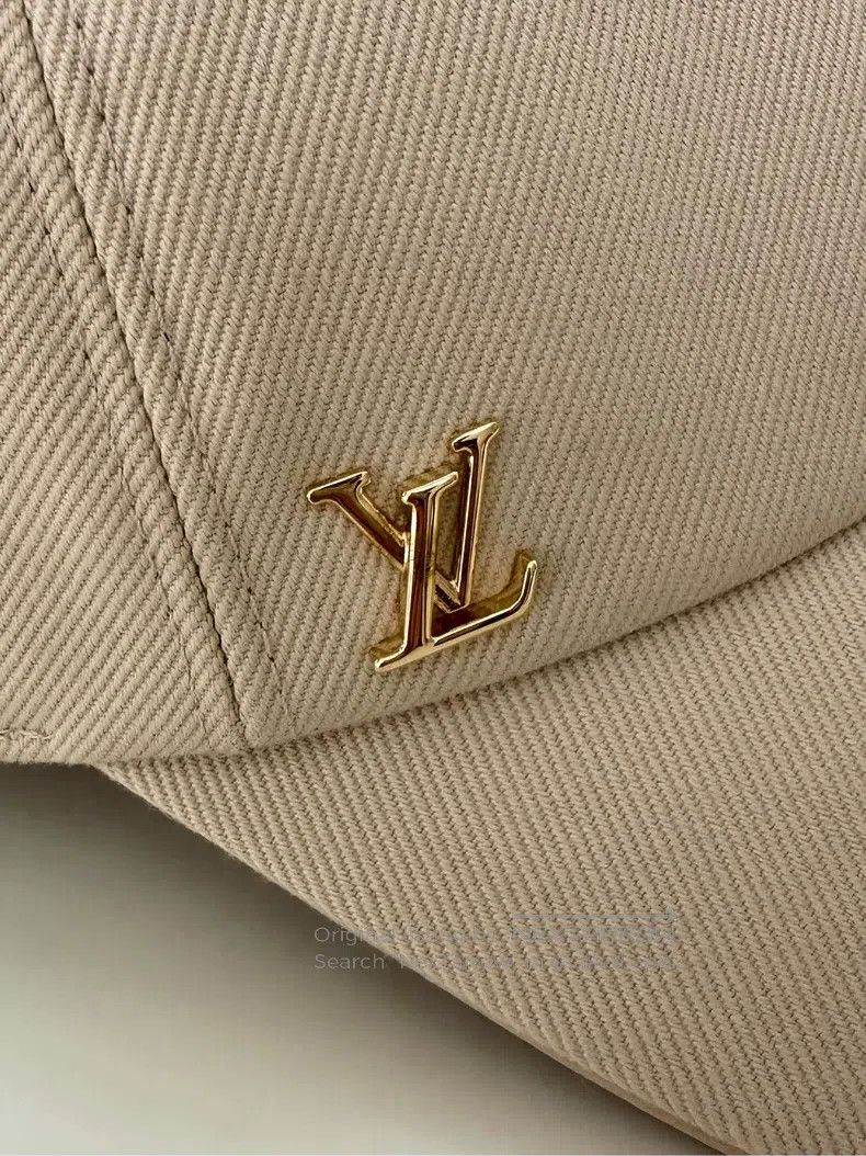 Louis Vuitton Louis Vuitton Metal logo beige simple casual fashion cap Size ONE SIZE - 7 Thumbnail