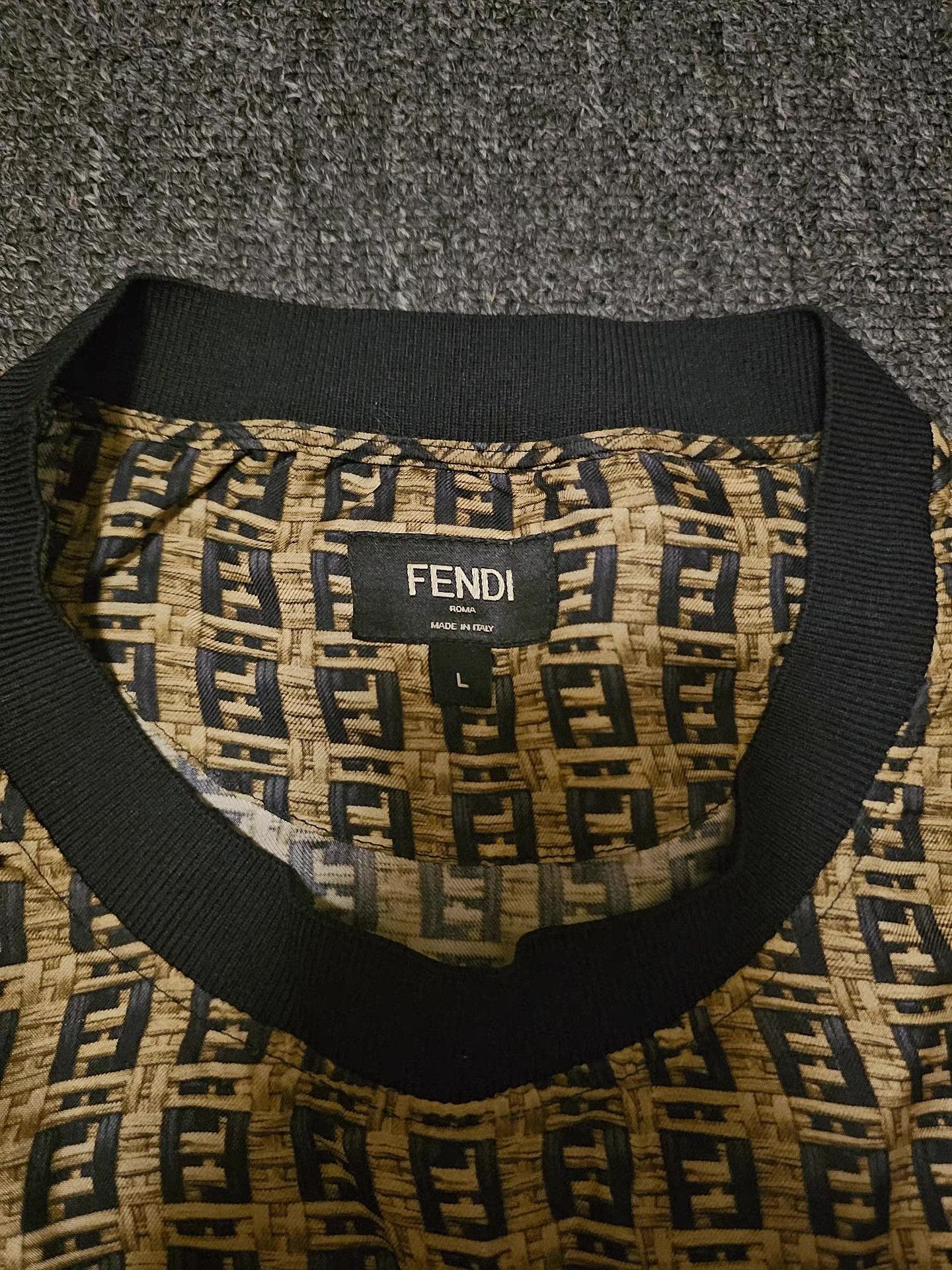 Fendi Fendi gold silk T-shirt Size US L / EU 52-54 / 3 - 3 Thumbnail