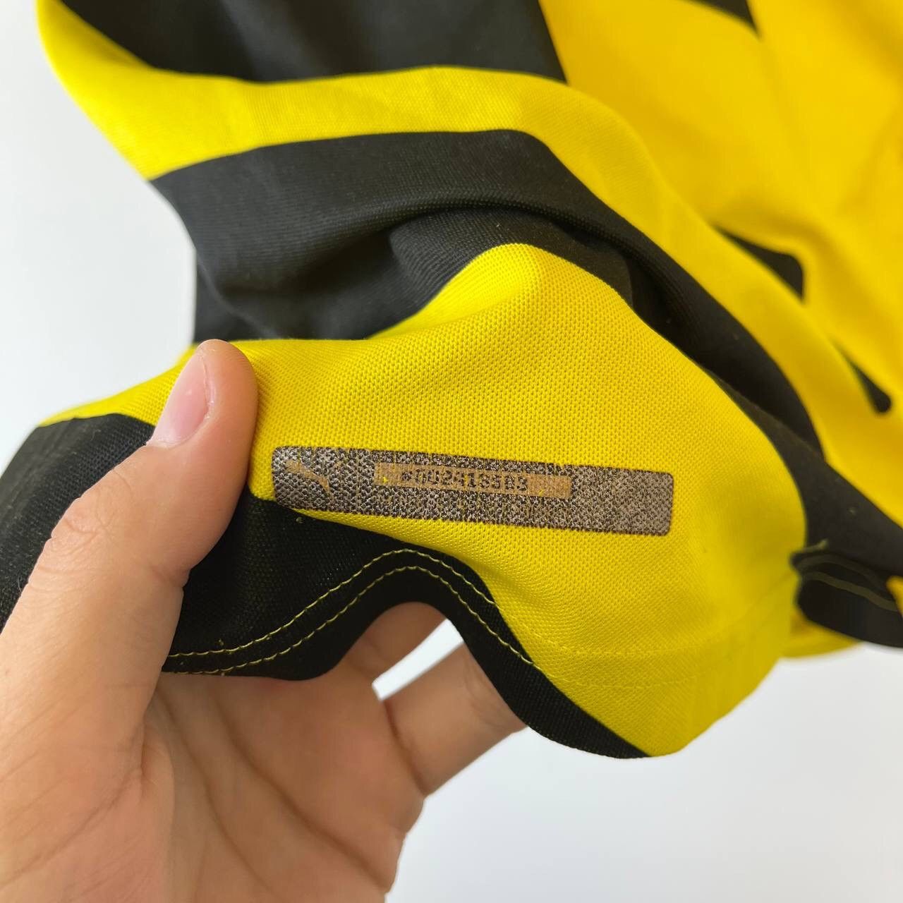 Puma BORUSSIA DORTMUND 2014 2015 HOME SHIRT FOOTBALL SOCCER PUMA Size US XL / EU 56 / 4 - 14 Thumbnail