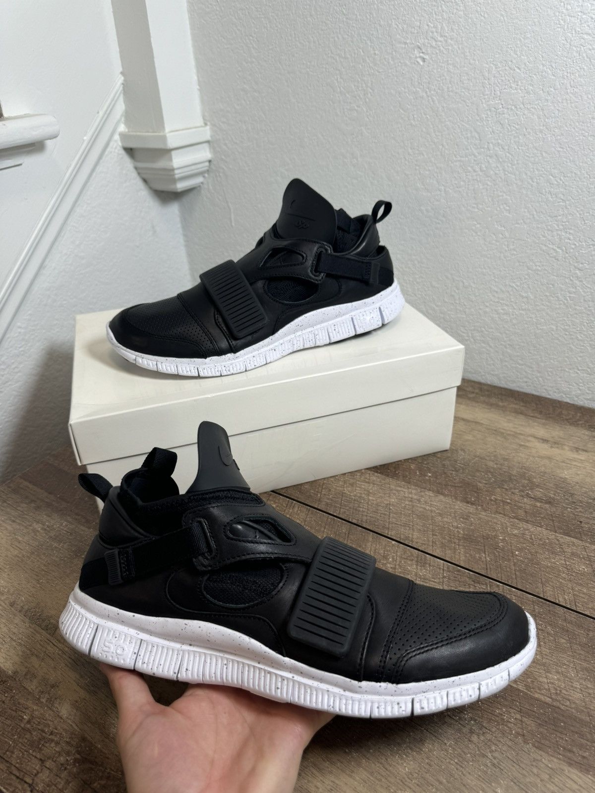 Nike Nike Free Huarache Carnivore SP Black 801759 001 Size 12 NEW Size US 12 / EU 45 - 1 Thumbnail