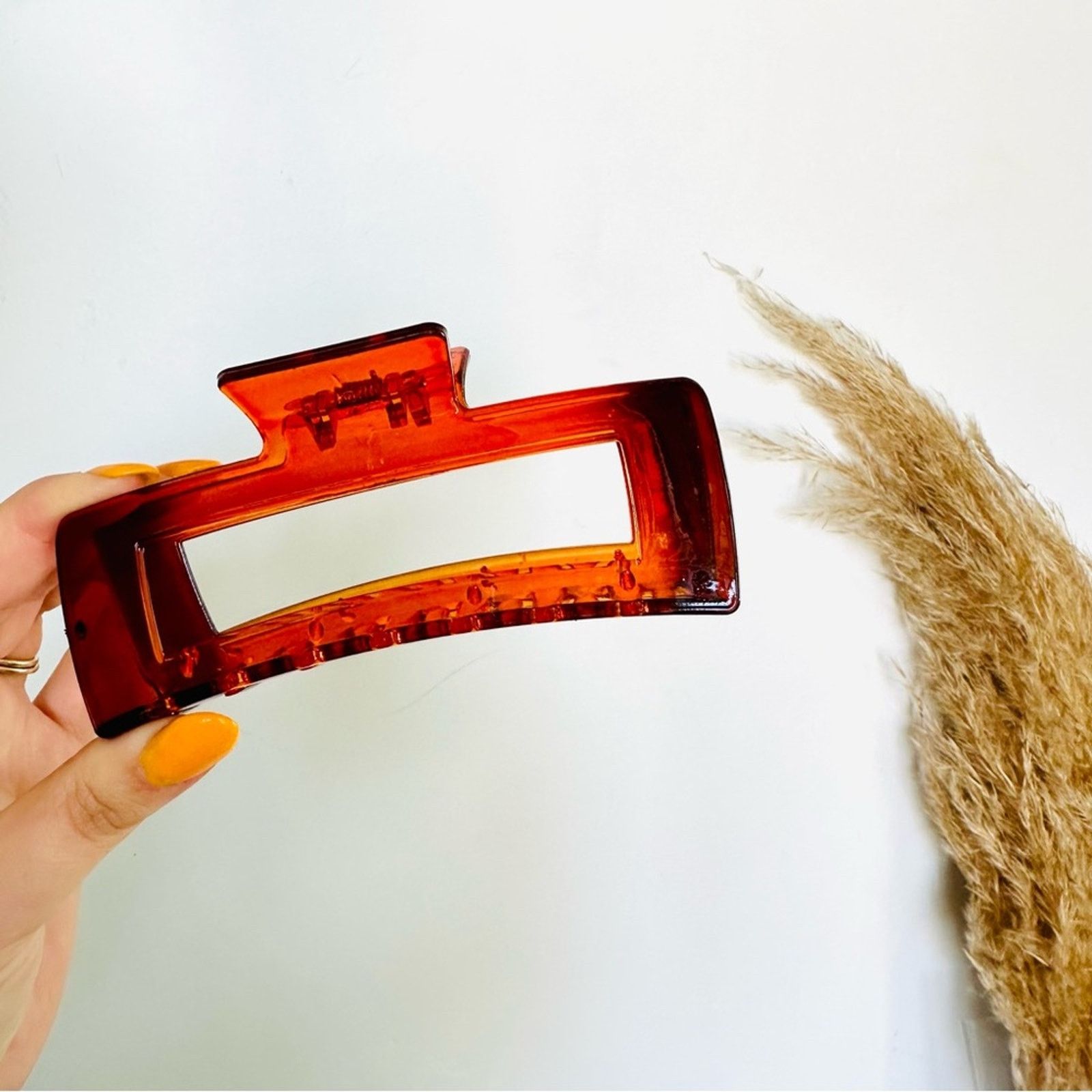 Anthropologie NEW ANTHROPOLOGIE Red Jumbo Rectangular Clear Hair Claw Clip Size ONE SIZE - 5 Thumbnail