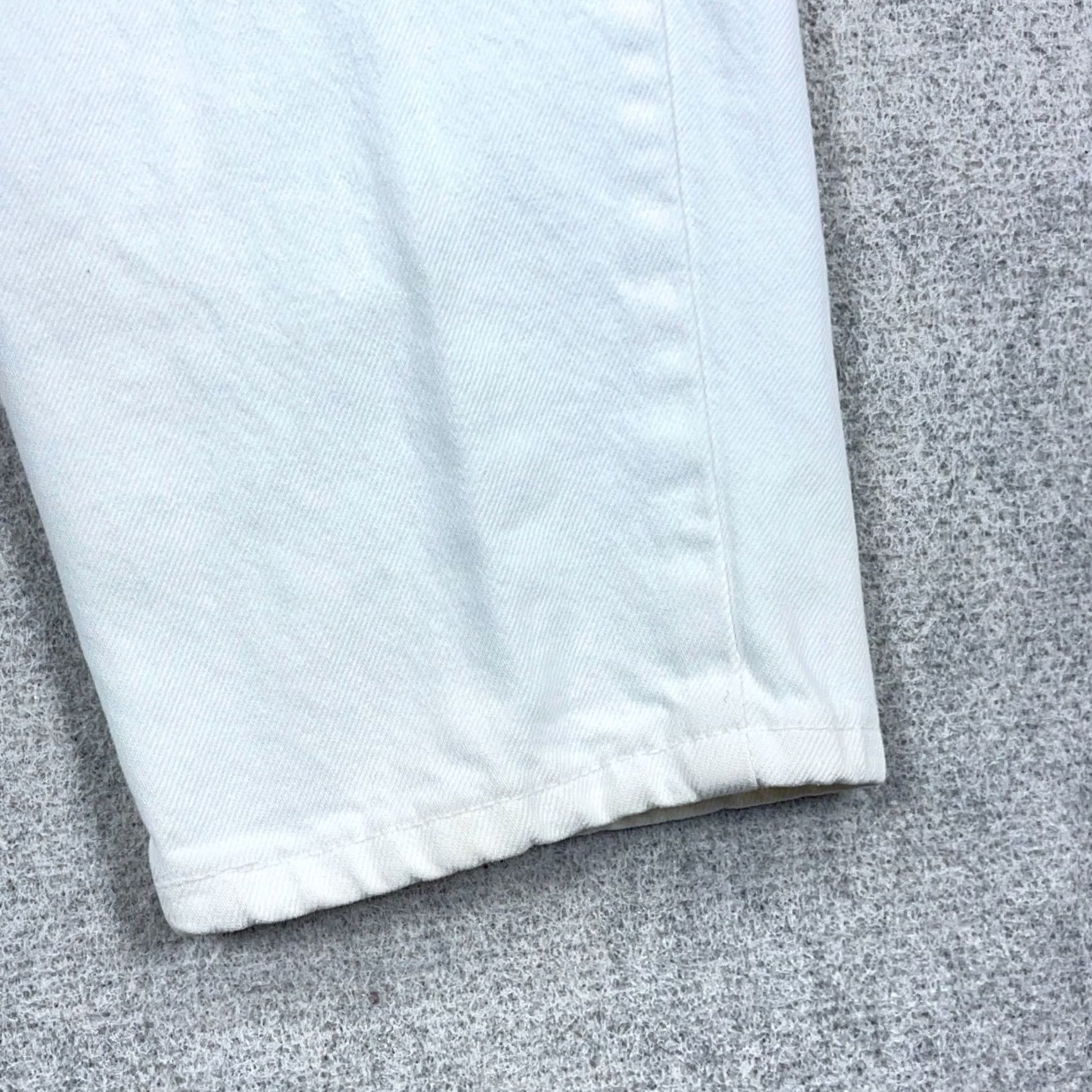 Levi's VINTAGE Levi's 550 Jeans Women 22W Relaxed Tapered 38x29 White Denim Baggy 80s 90s USA Mens Girls Womens Size 40" / US 18 - 7 Thumbnail