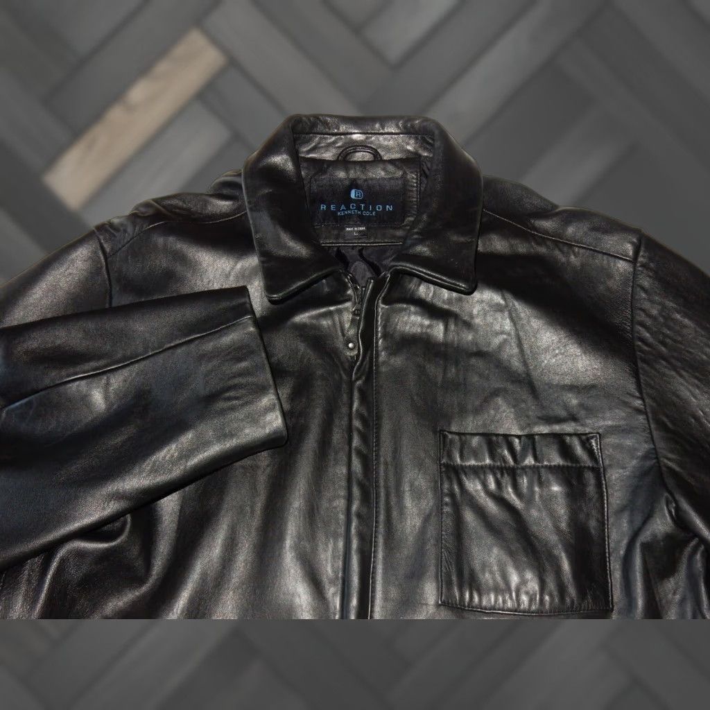 Kenneth Cole VINTAGE Kenneth Cole Reaction Leather Bomber Jacket Men Large Black 90s Size US L / EU 52-54 / 3 - 1 Thumbnail