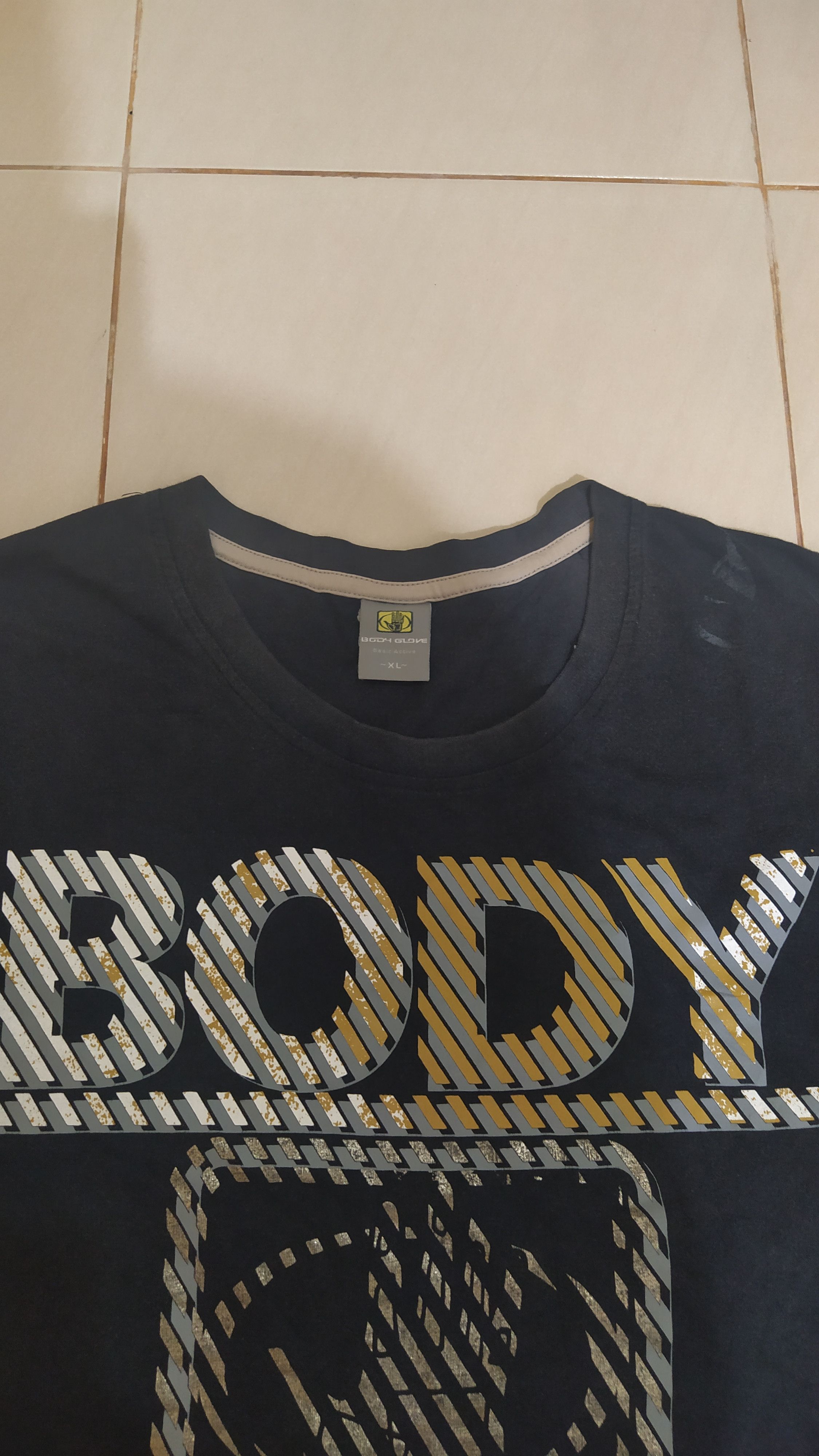 Body Glove Body Glove USA Black Graphic with Metallic Striped Lettering Size US L / EU 52-54 / 3 - 3 Thumbnail