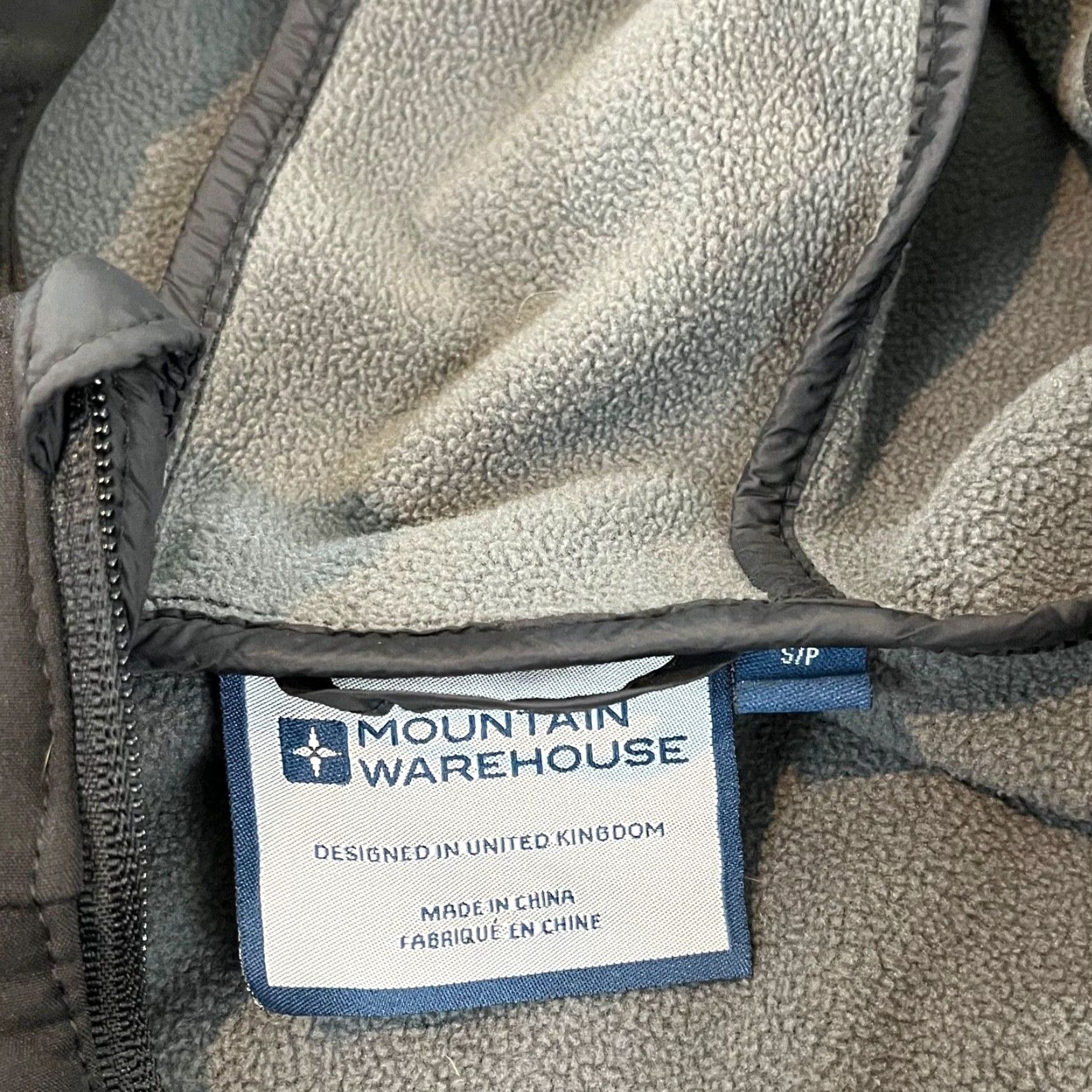 Vintage Mountain Warehouse Jacket Mens Small Black Gray Insulated Hiking Hooded Full Zip Size US S / EU 44-46 / 1 - 3 Thumbnail