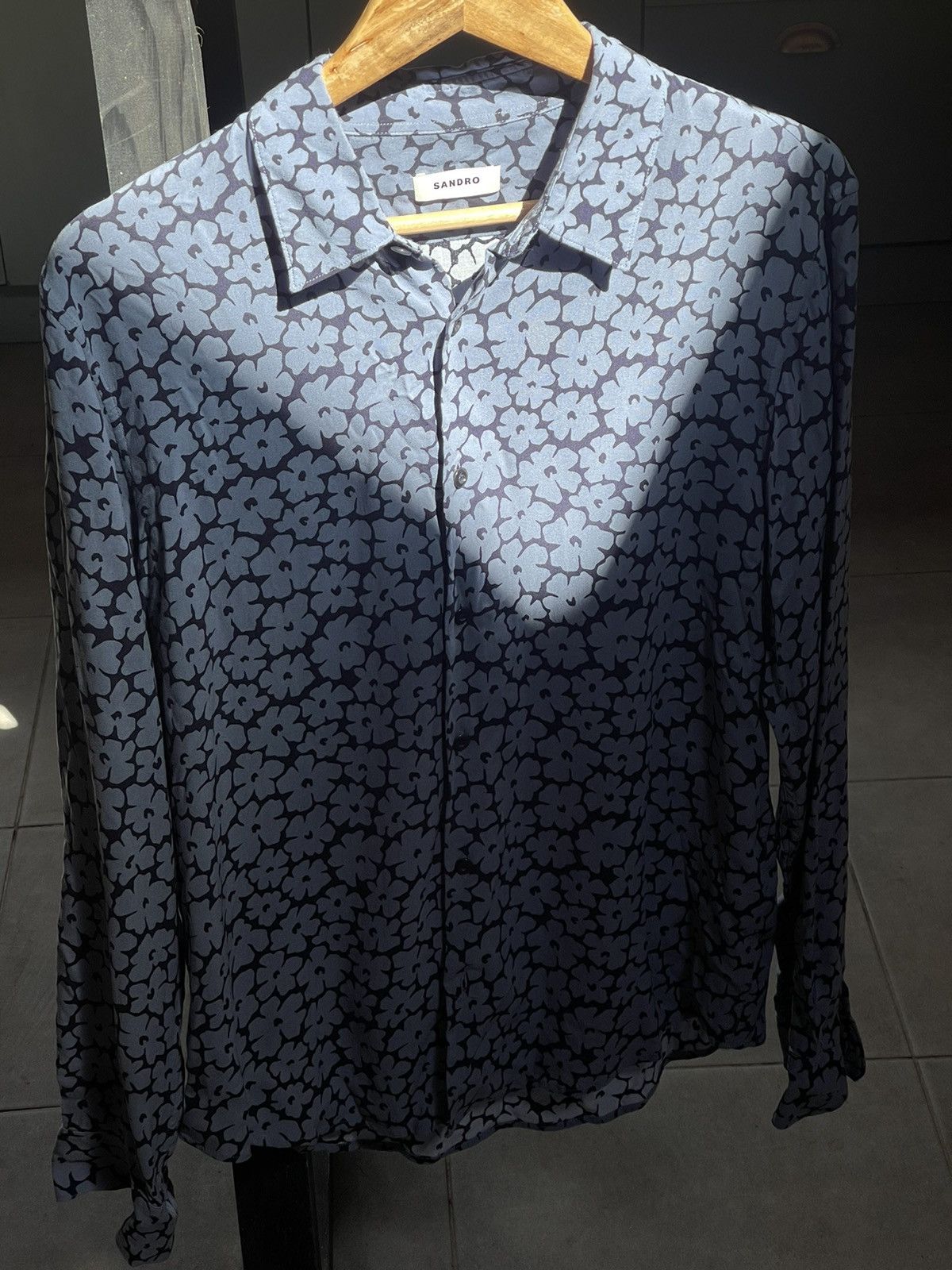 Sandro Sandro Paris Flowers print grey viscose shirt button up Size US M / EU 48-50 / 2 - 11 Thumbnail