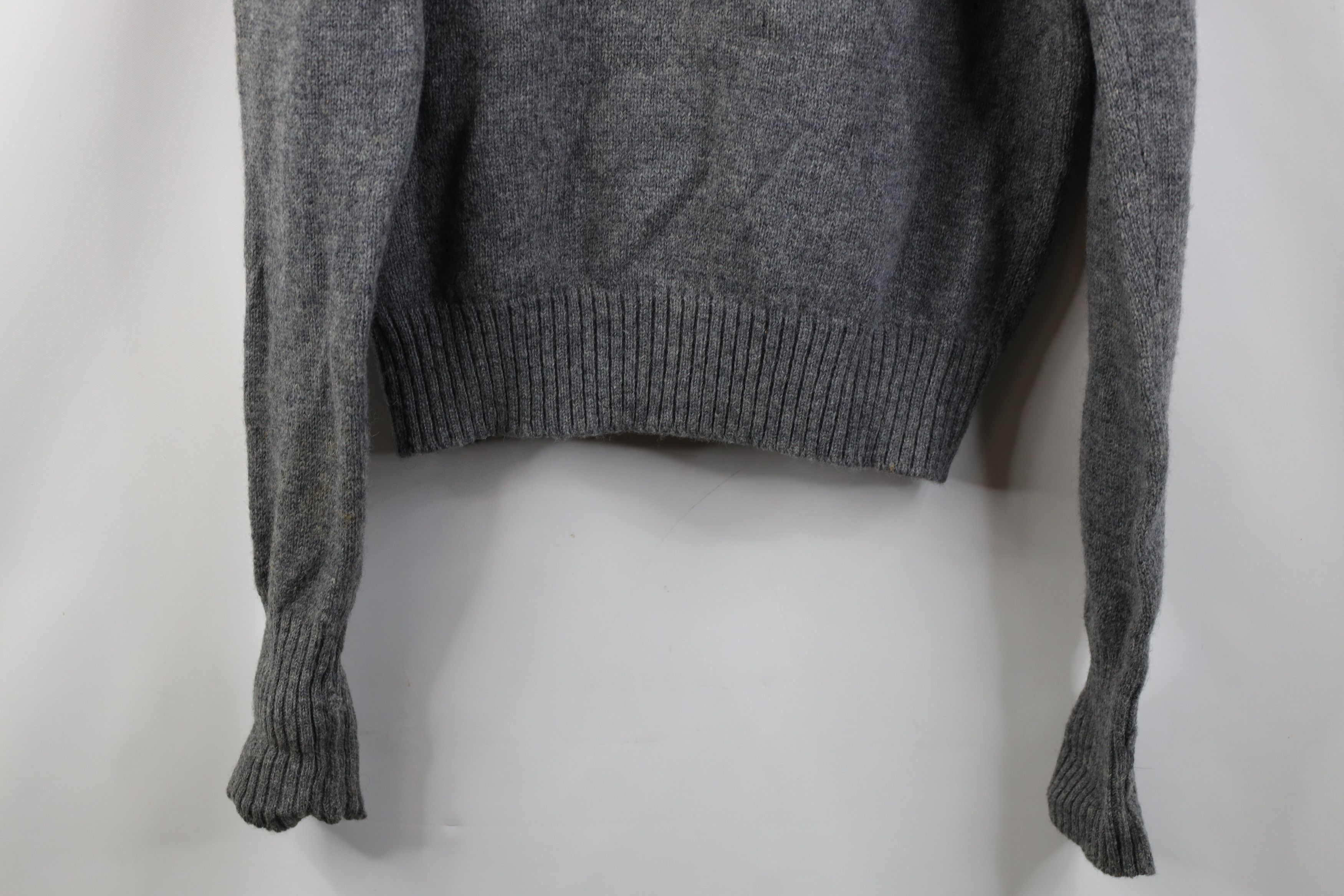Vintage Vintage 70s Streetwear Wool Knit V-Neck Sweater Gray Size US XL / EU 56 / 4 - 12 Thumbnail