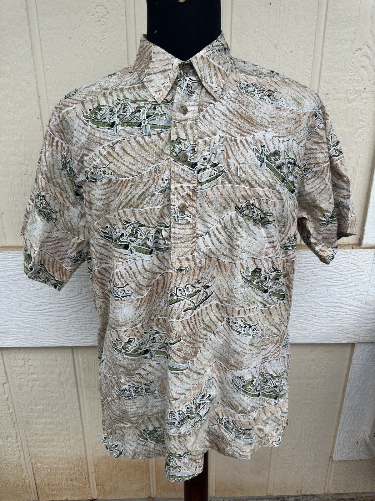 Other PreOwned Kahala Hawaiian Print Brown 3/4 Button Men's Large Size US L / EU 52-54 / 3 - 1 Thumbnail