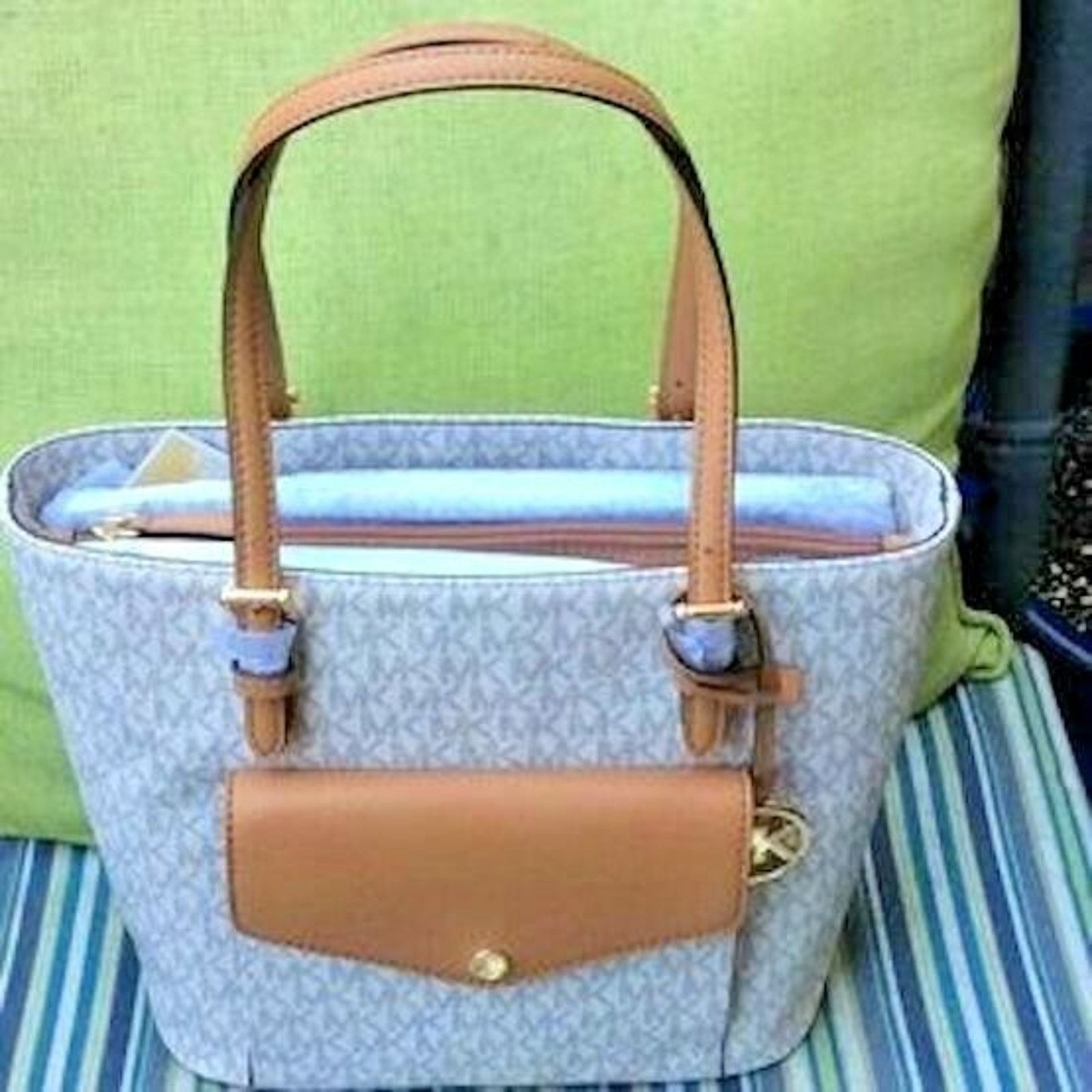 Michael Kors Michael Kors Womens Signature Tote Handbag Tan & Beige NWT Size ONE SIZE - 6 Thumbnail
