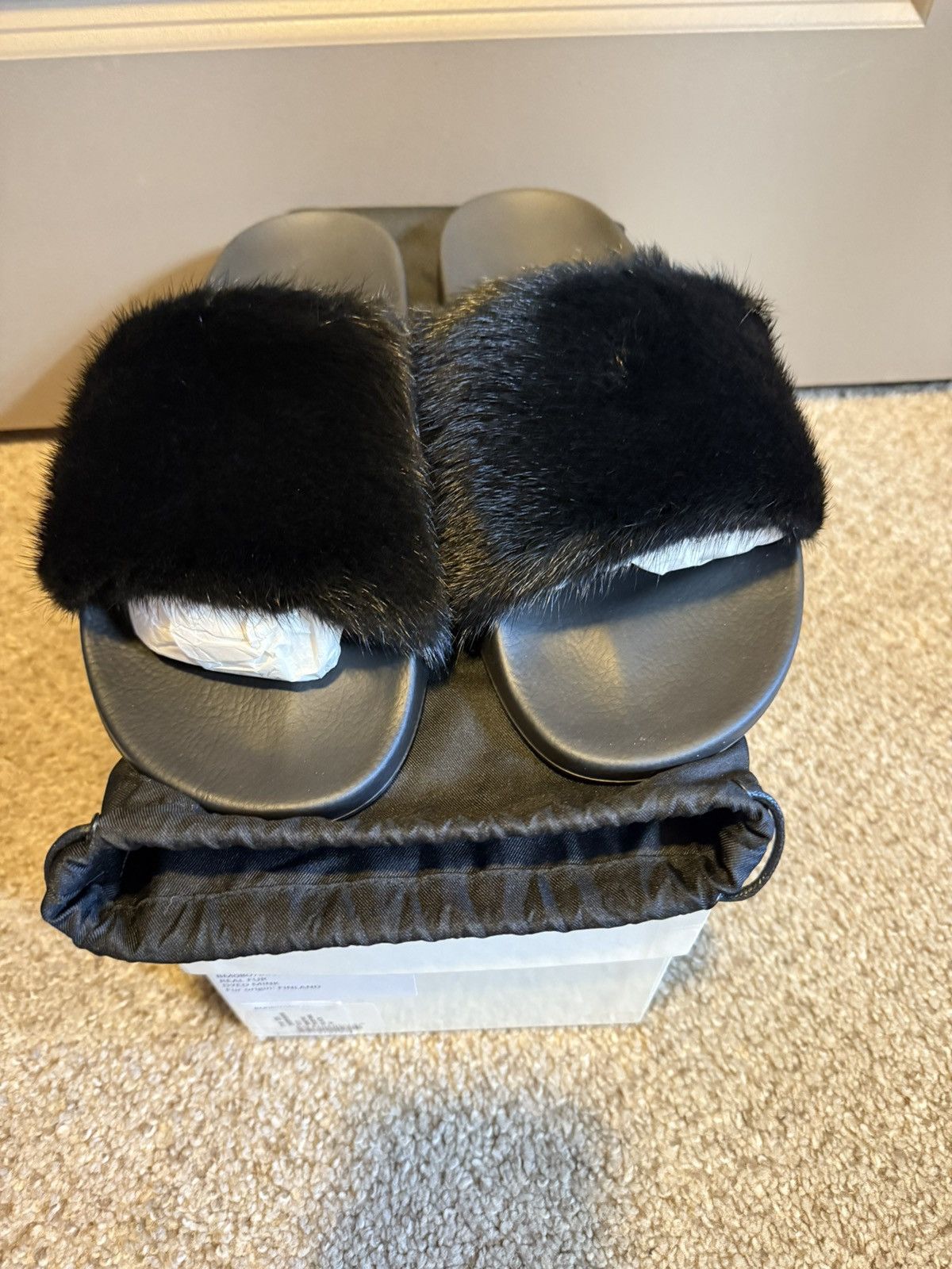 Givenchy Black Givenchy mink fur slides Size US 12 / EU 45 - 7 Thumbnail
