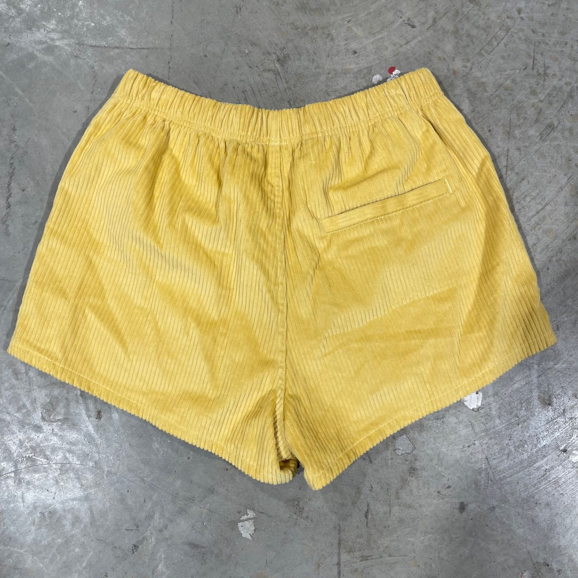 Fear of God NEW FEAR OF GOD ESSENTIALS WOMEN'S CORDUROY TUSCAN SHORTS M Size 27" / US 4 / IT 40 - 6 Thumbnail