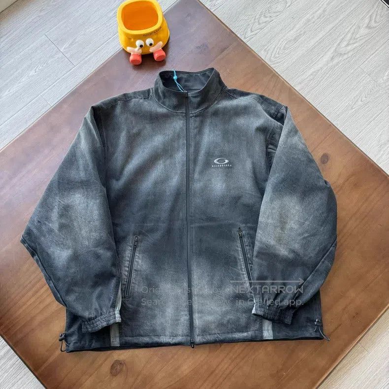 Balenciaga Balenciaga Reversible Denim Jacket Size US M / EU 48-50 / 2 - 1 Thumbnail