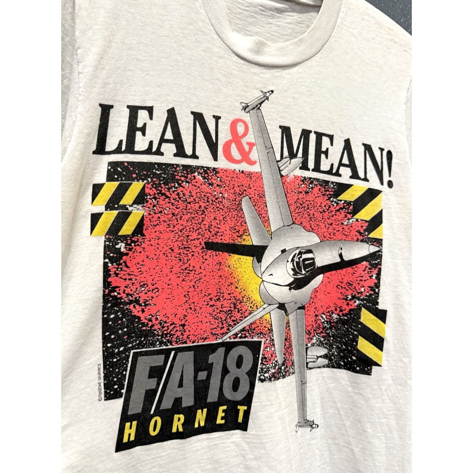 Vintage VINTAGE FA-18 Hornet Fighter Jet White T-Shirt Shirt M Mens 80s White Size US M / EU 48-50 / 2 - 4 Thumbnail