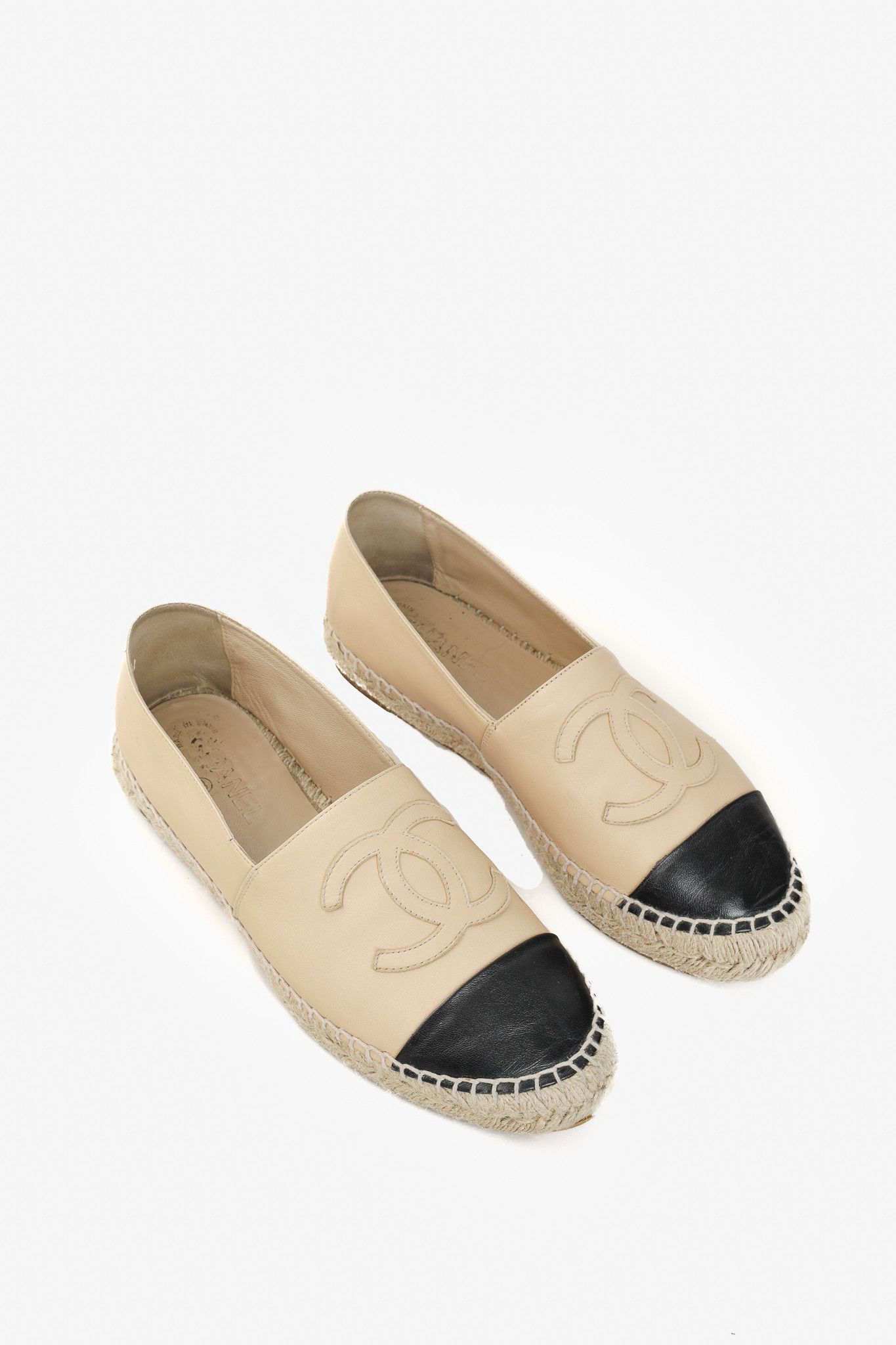 Chanel Chanel Espadrilles in Beige and Black Lambskin Size US 10.5 / IT 40.5 - 1 Thumbnail