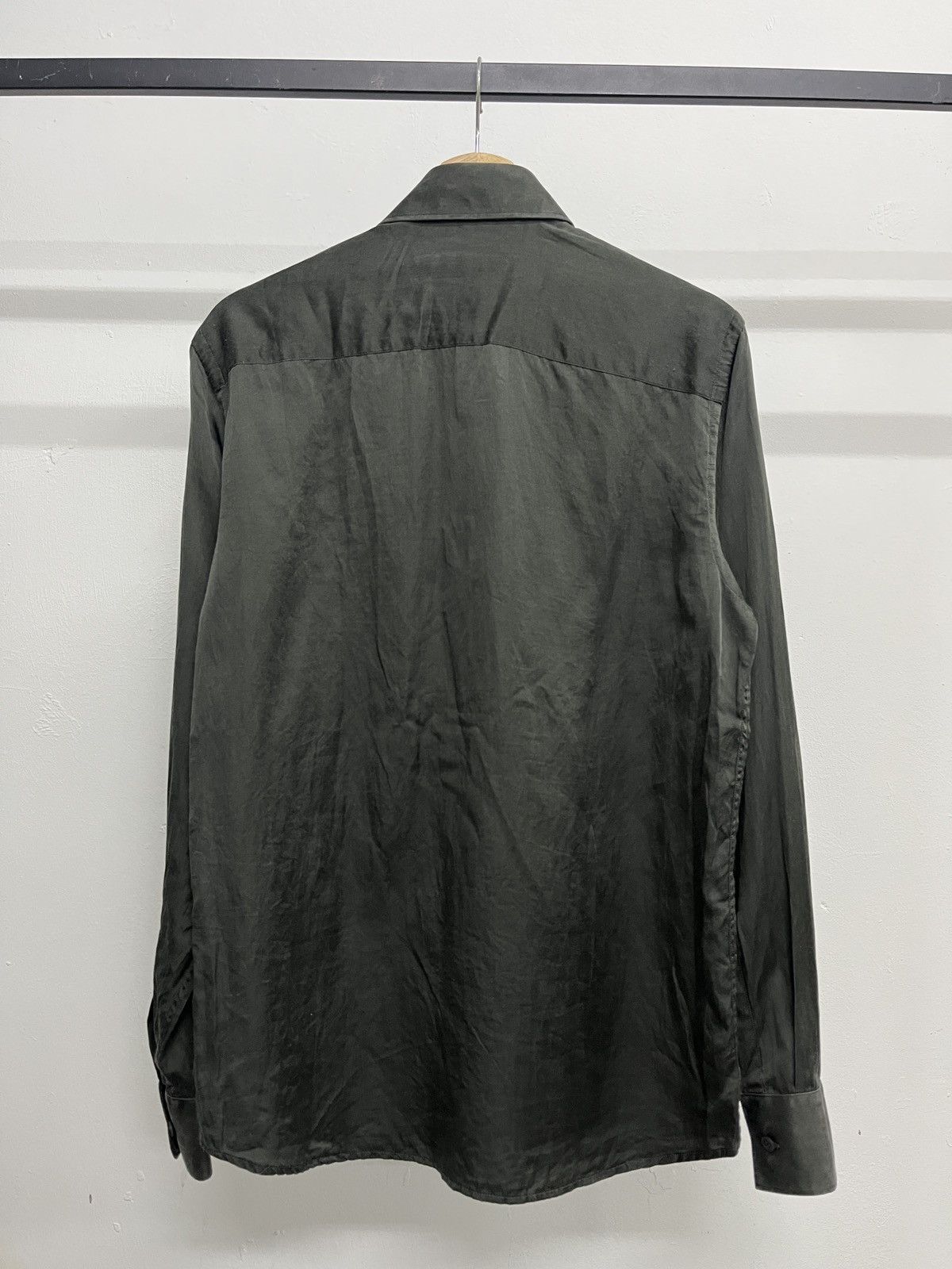 Givenchy SS2008 - Givenchy Men Black Silk Small Logo Button Up Shirt Size US M / EU 48-50 / 2 - 13 Thumbnail