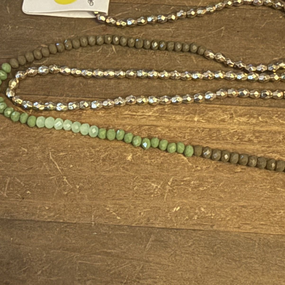 Other Long gold and ombré green bead necklace Size ONE SIZE - 3 Thumbnail