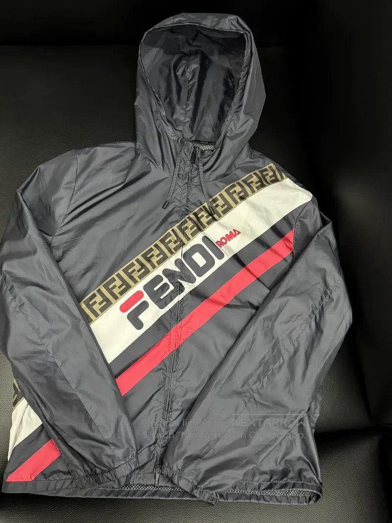 Fendi Fendi Roma Letter Monogrammed Ventilated Hooded Zip Lined Size US S / EU 44-46 / 1 - 1 Thumbnail