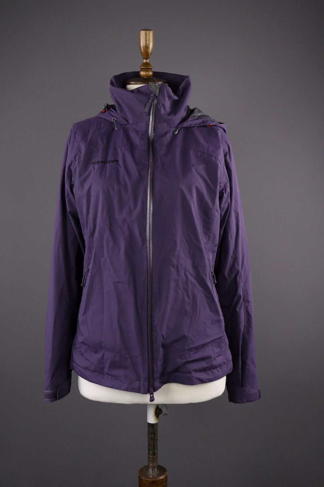 Mammut Mammut Dry-Tech Waterproof Windbreaker Outdoor Jacket Size S Size S / US 4 / IT 40 - 1 Thumbnail