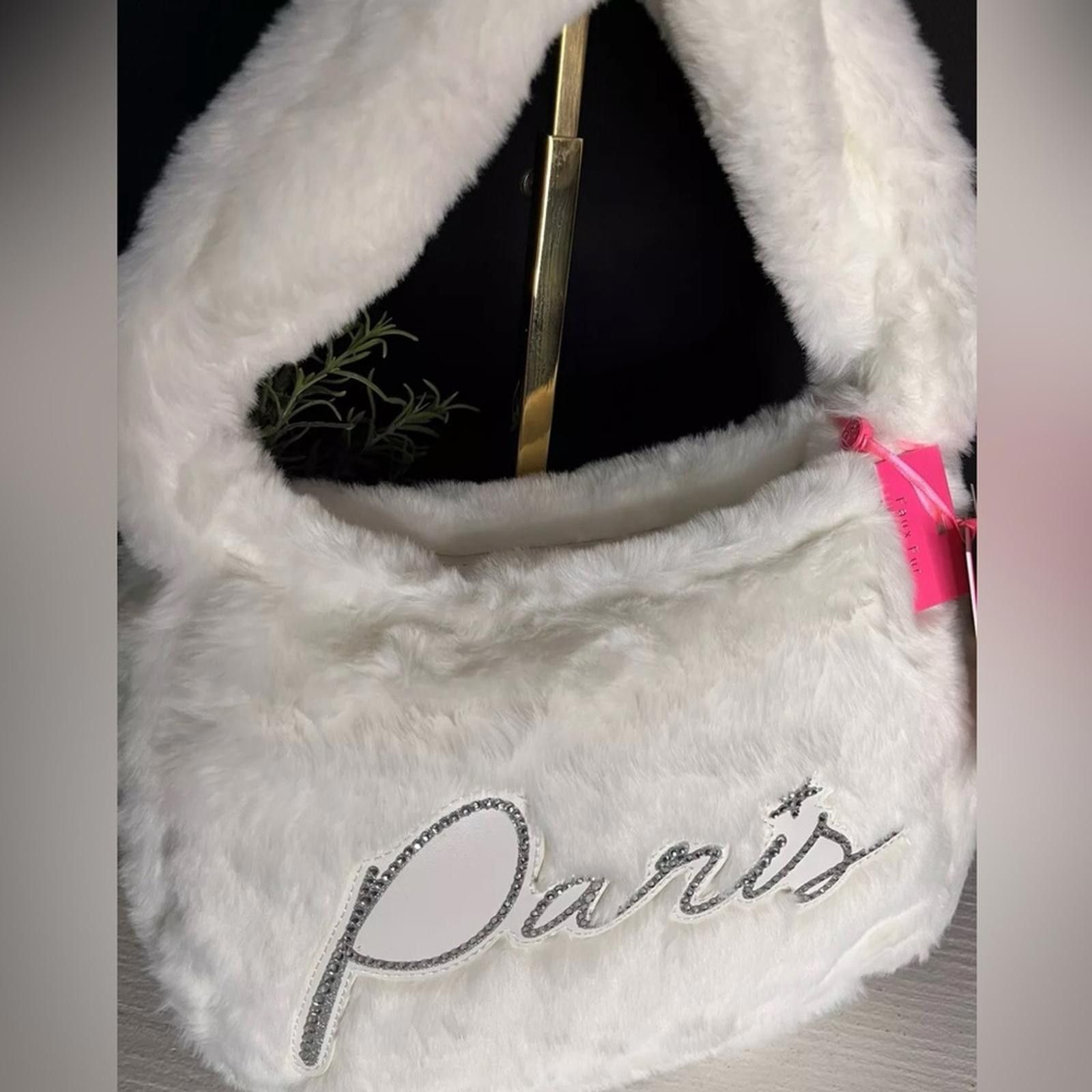 Designer Paris Hilton White Fur Shoulder Bag NWT Size ONE SIZE - 5 Thumbnail